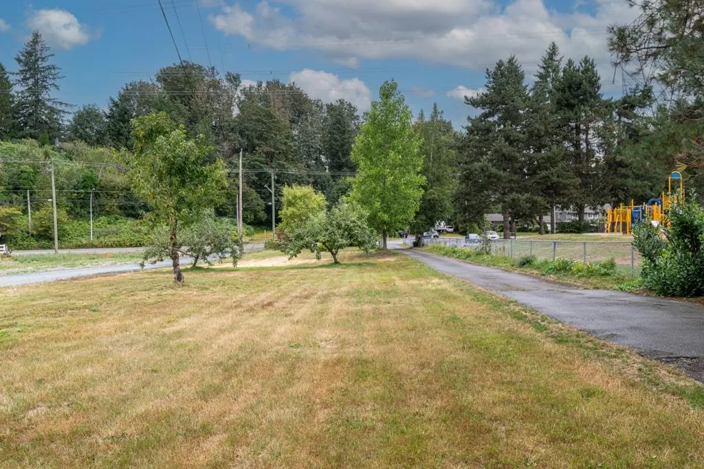 3176 Old Clayburn Road