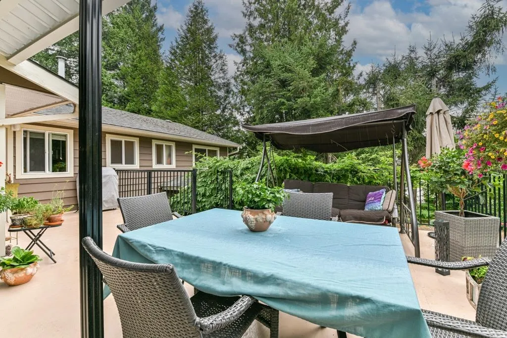 3176 Old Clayburn Road