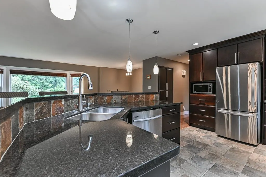 3176 Old Clayburn Road