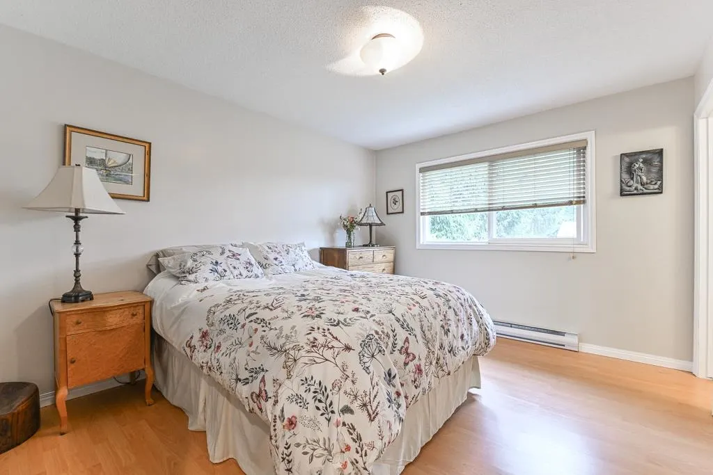 3176 Old Clayburn Road