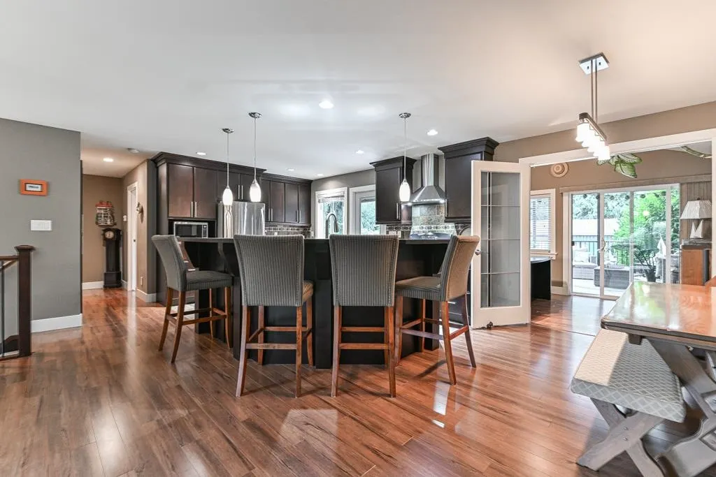 3176 Old Clayburn Road
