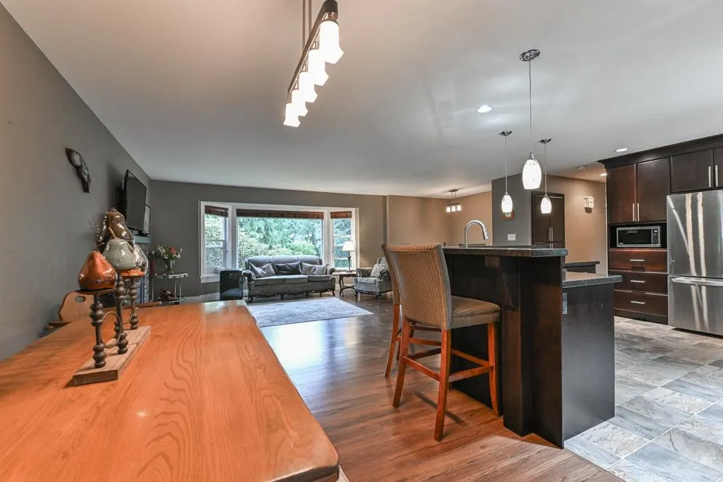 3176 Old Clayburn Road