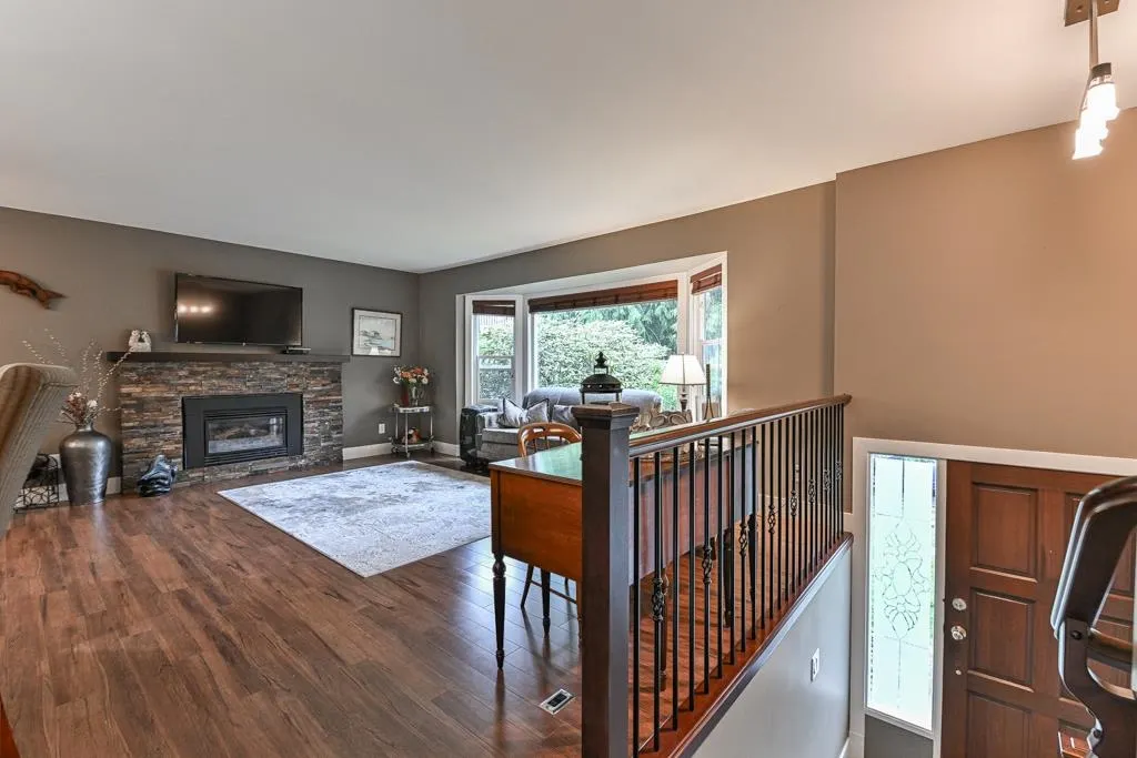 3176 Old Clayburn Road