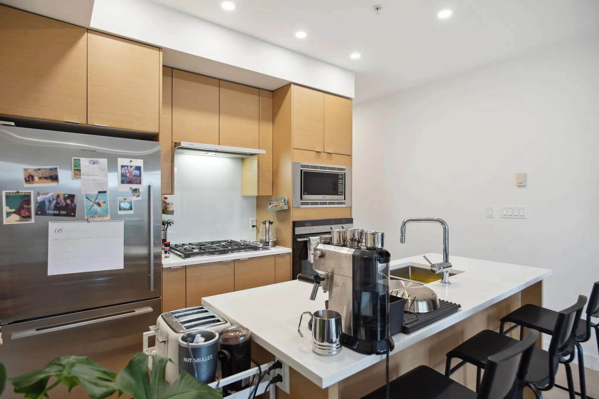 309 2528 Collingwood Street