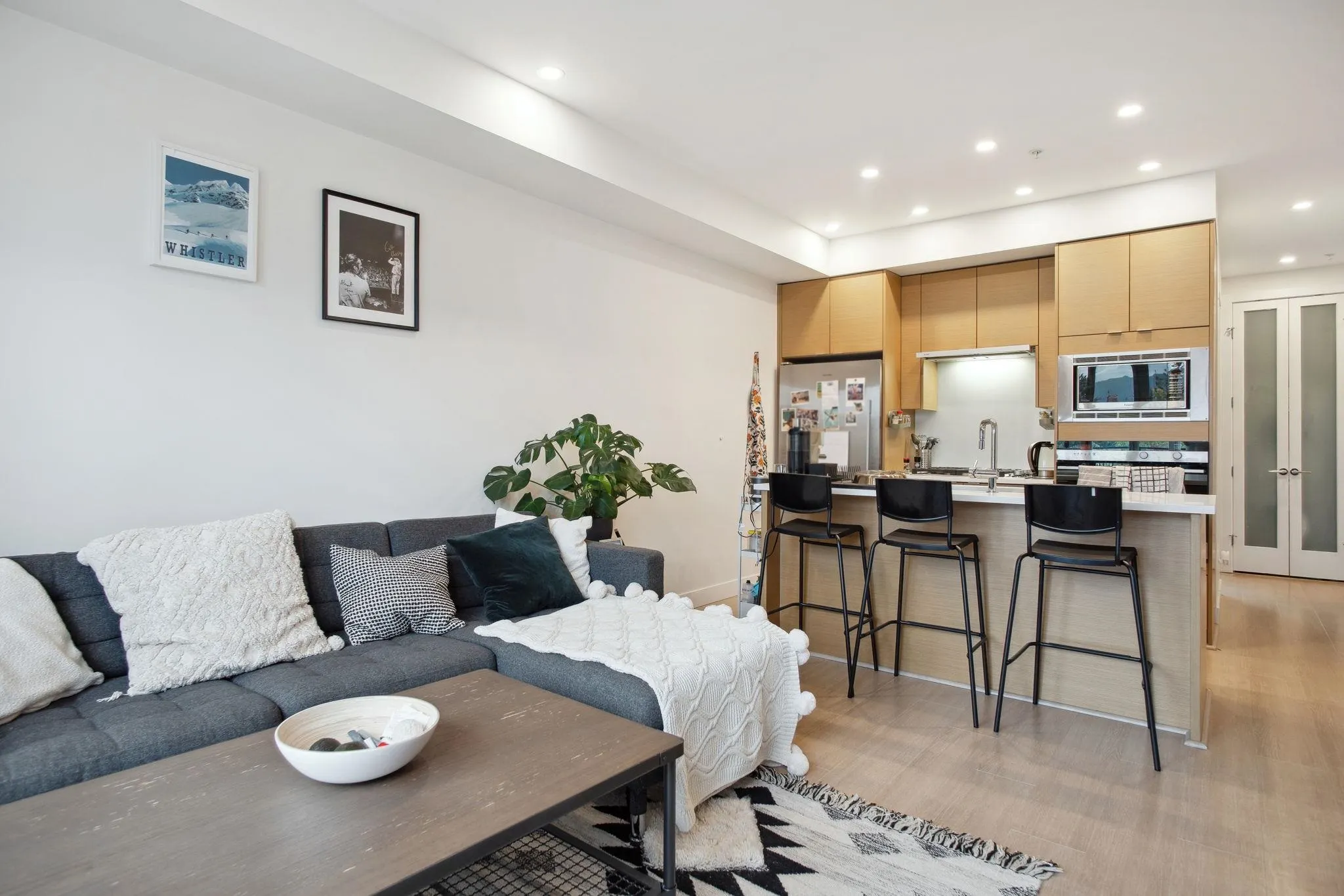 309 2528 Collingwood Street