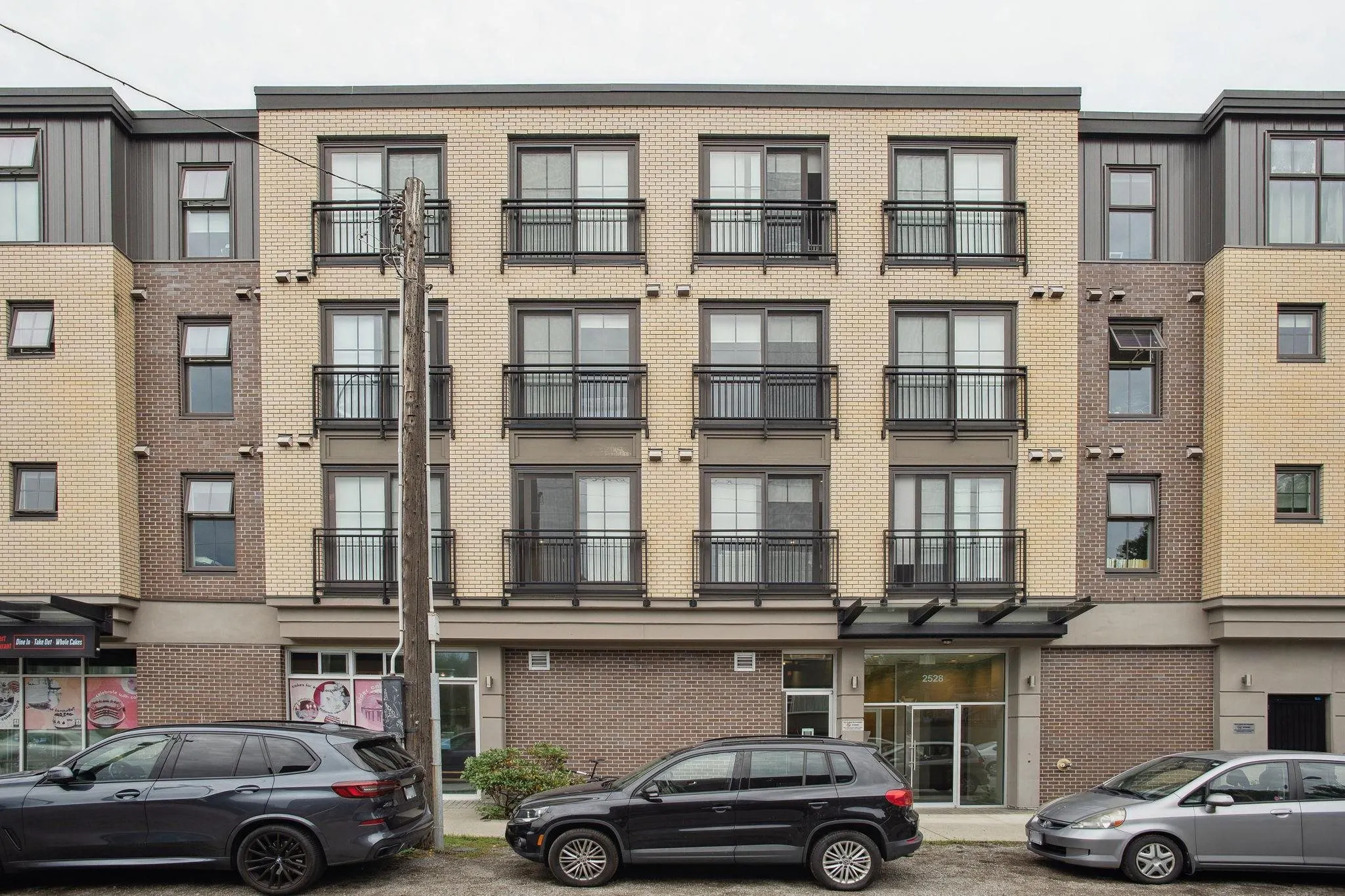 309 2528 Collingwood Street