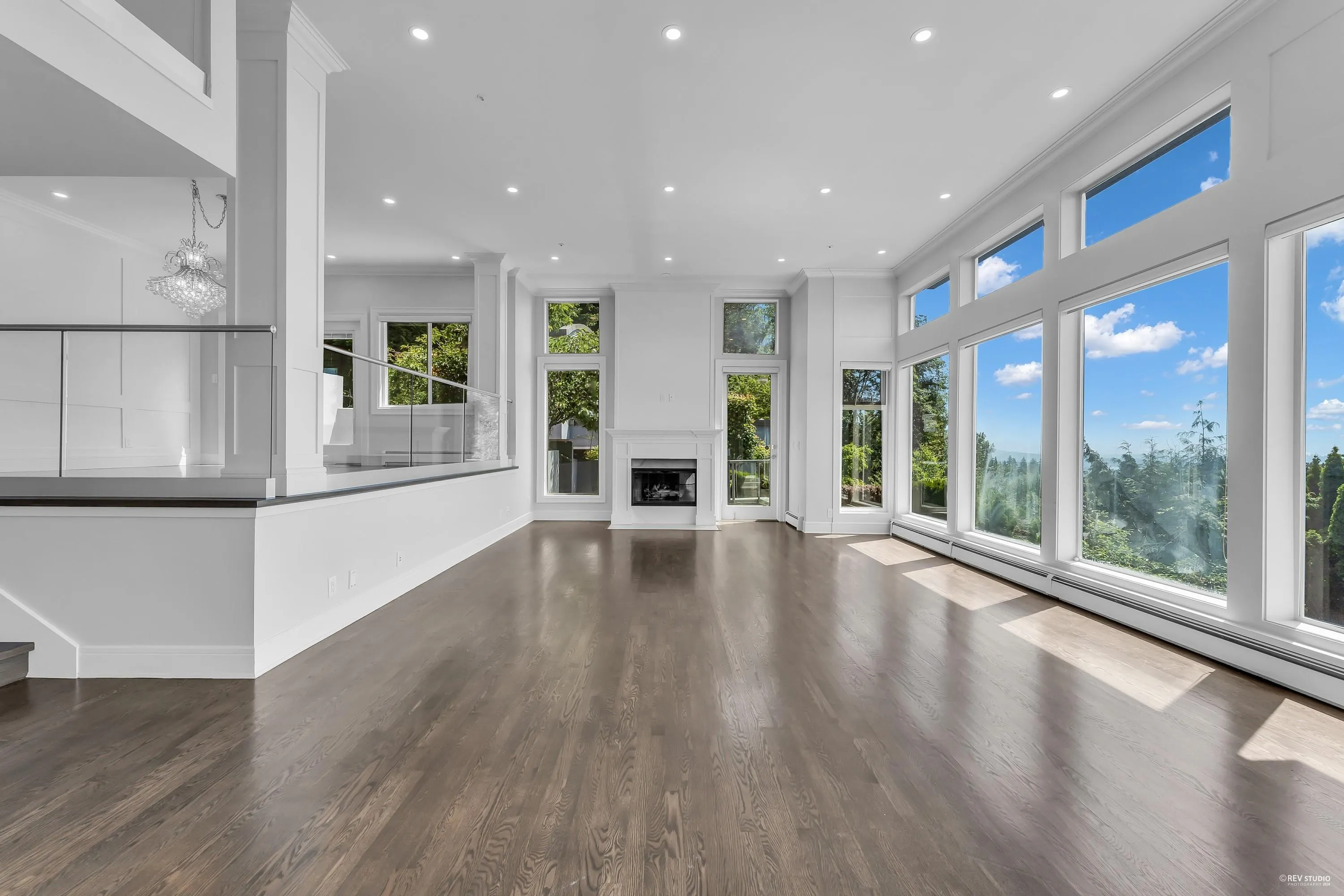 2611 Westhill Way