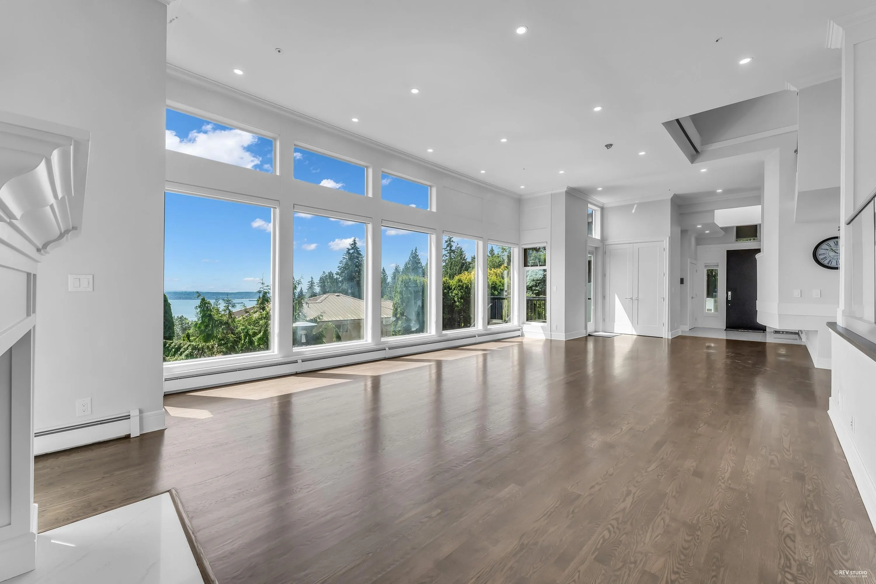 2611 Westhill Way