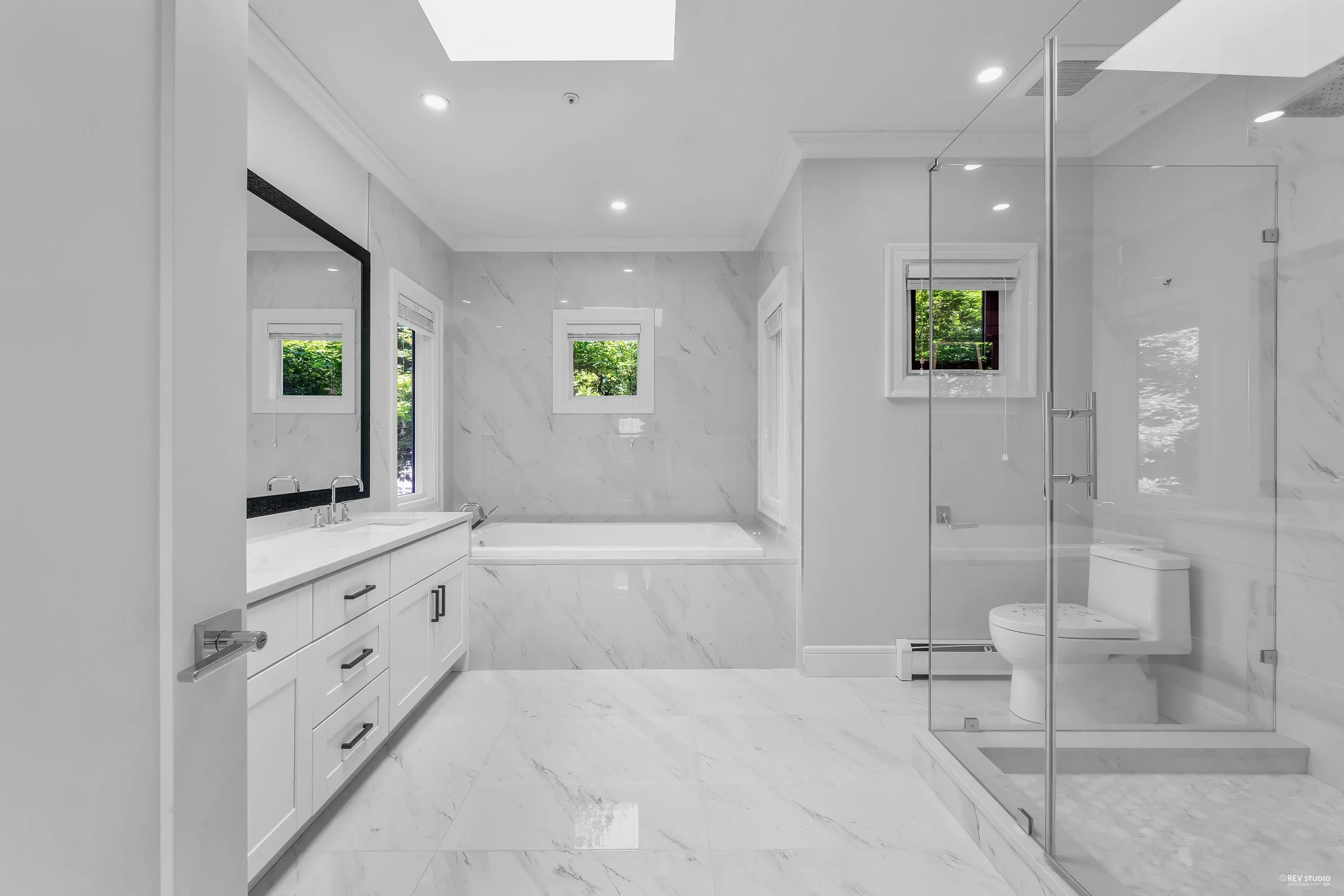 2611 Westhill Way