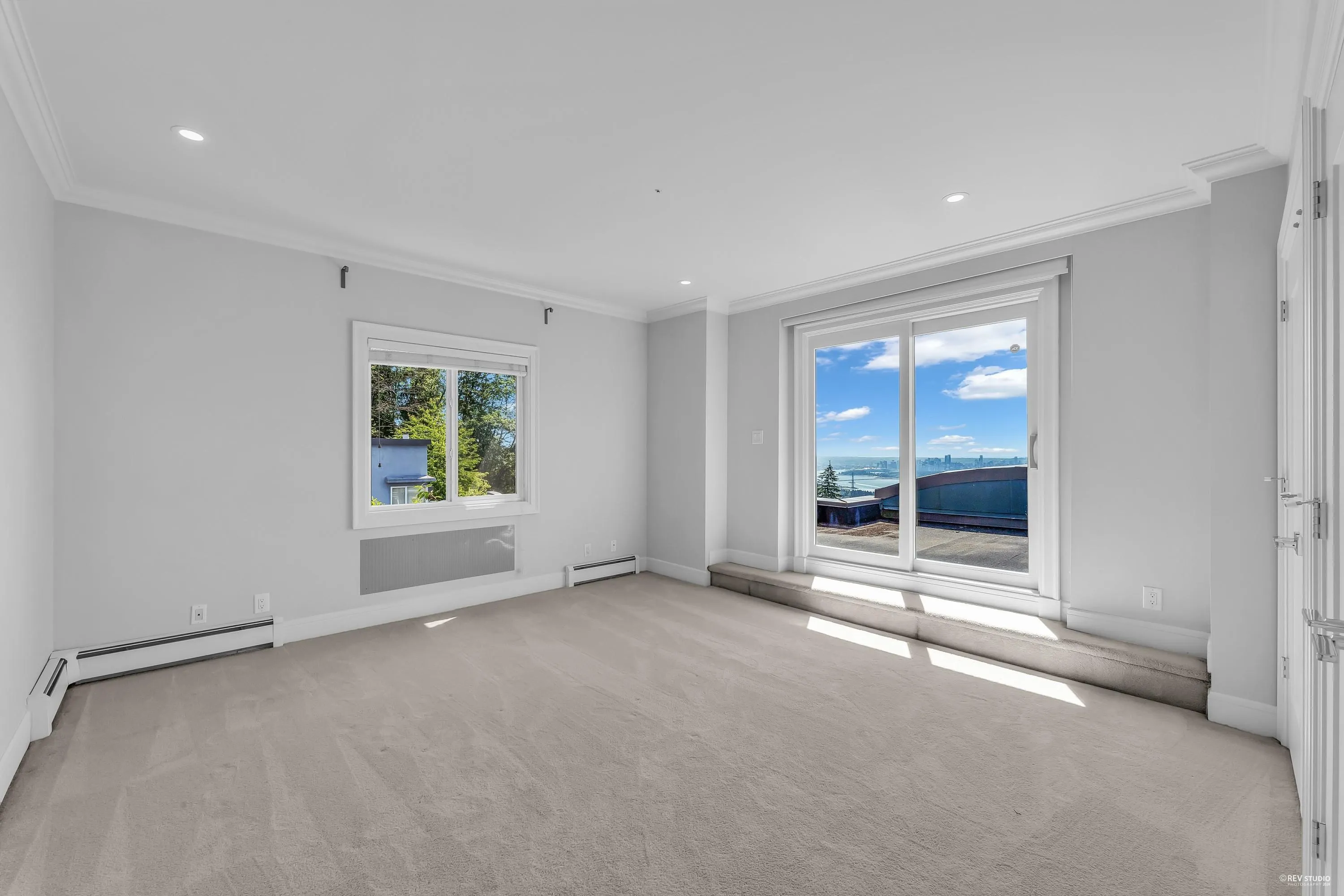 2611 Westhill Way