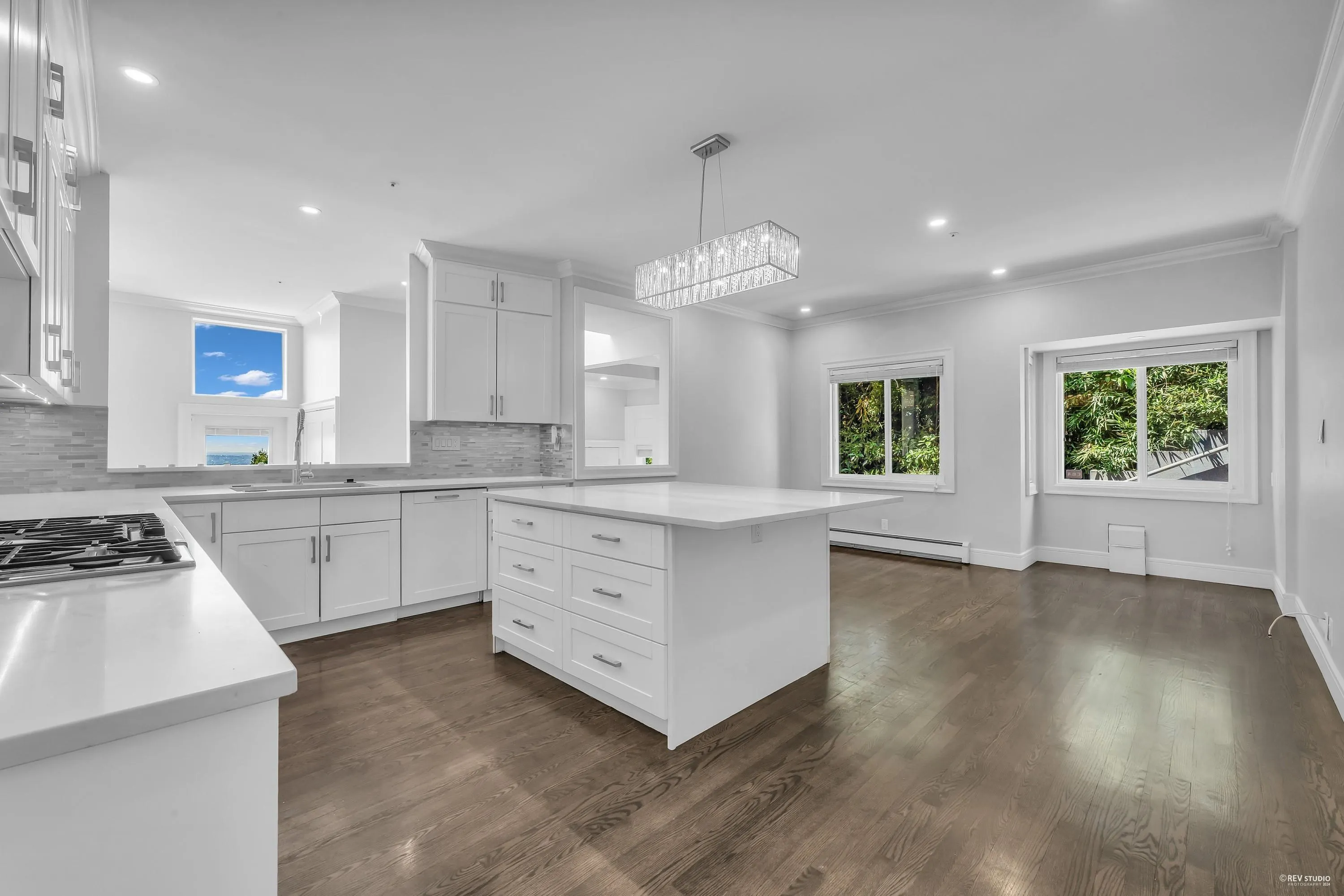2611 Westhill Way
