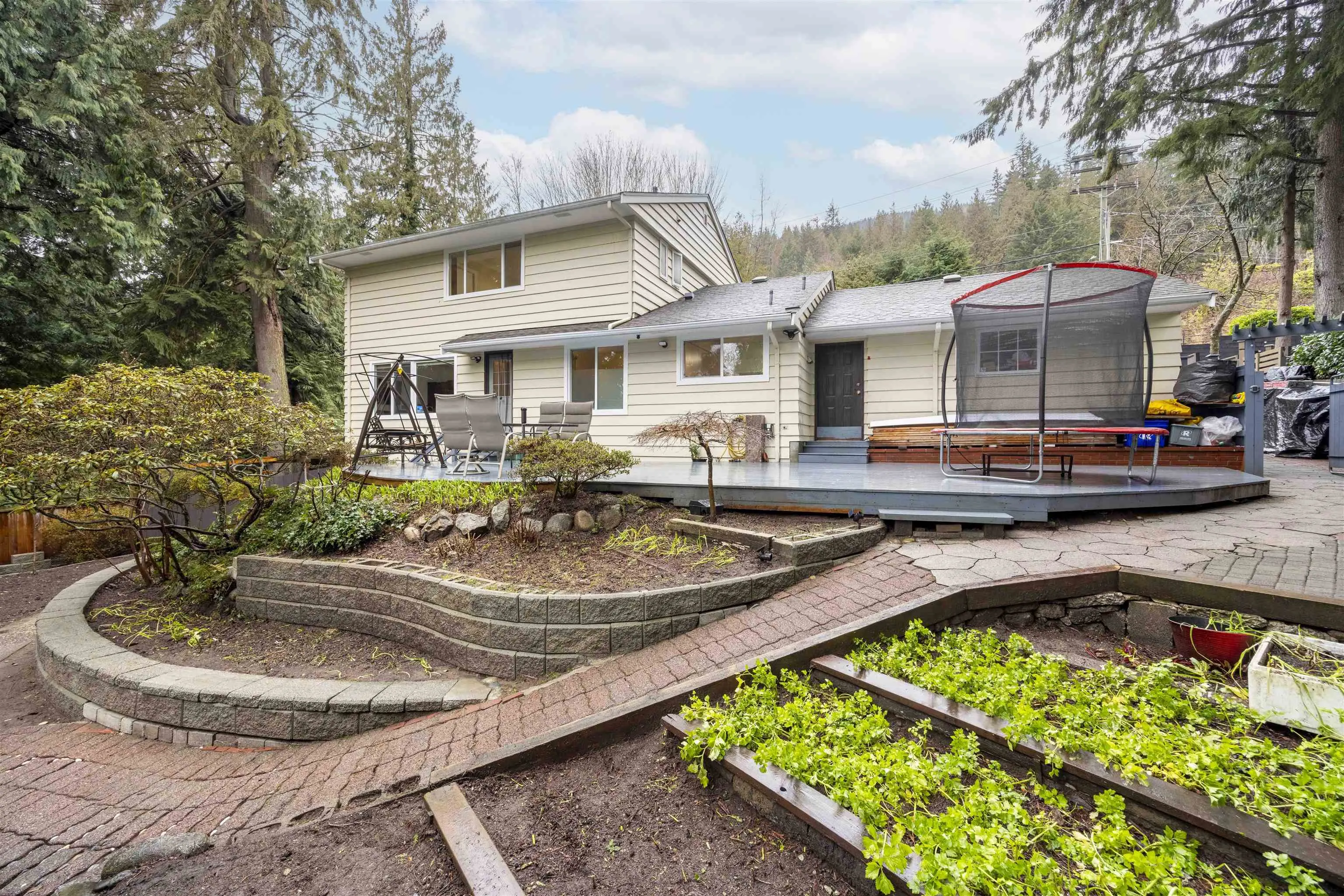 3390 Westmount Road