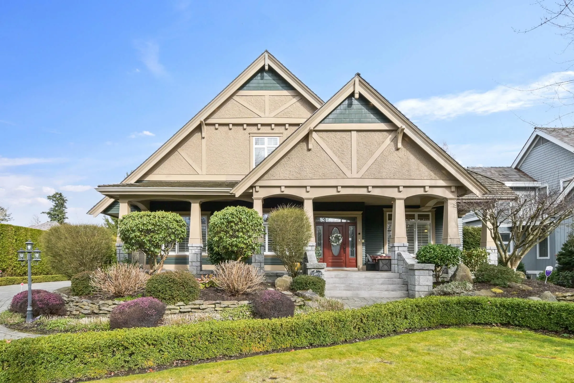 15802 Collingwood Crescent
