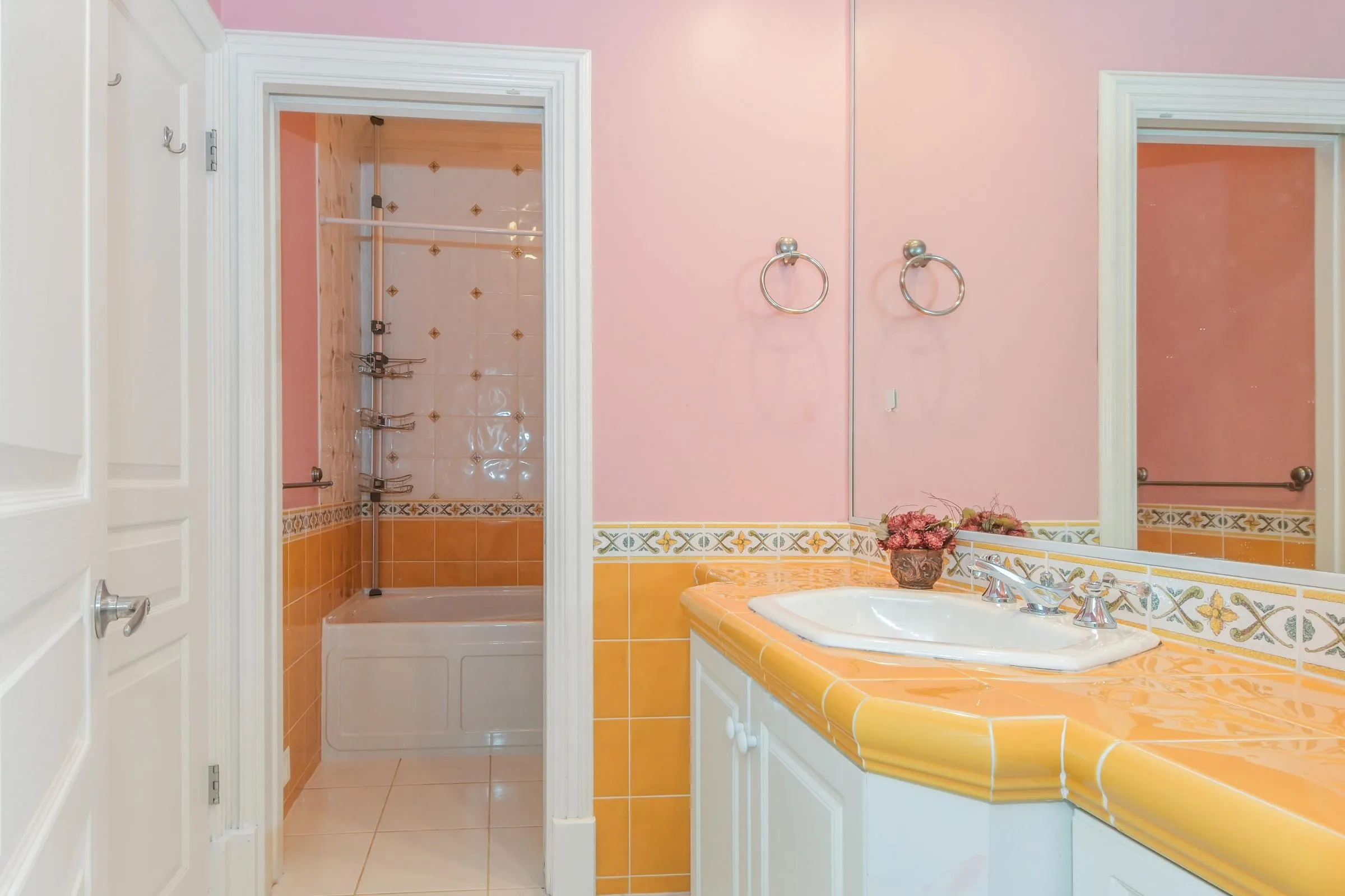 15802 Collingwood Crescent