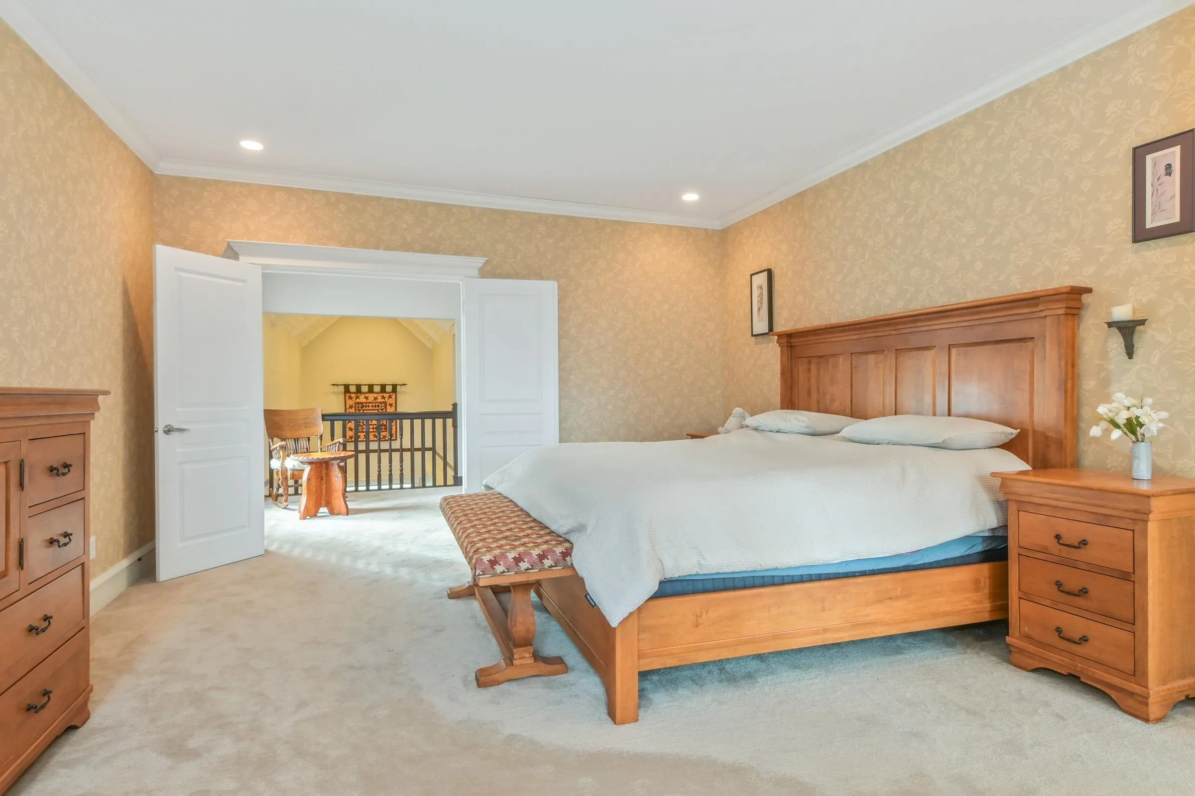 15802 Collingwood Crescent