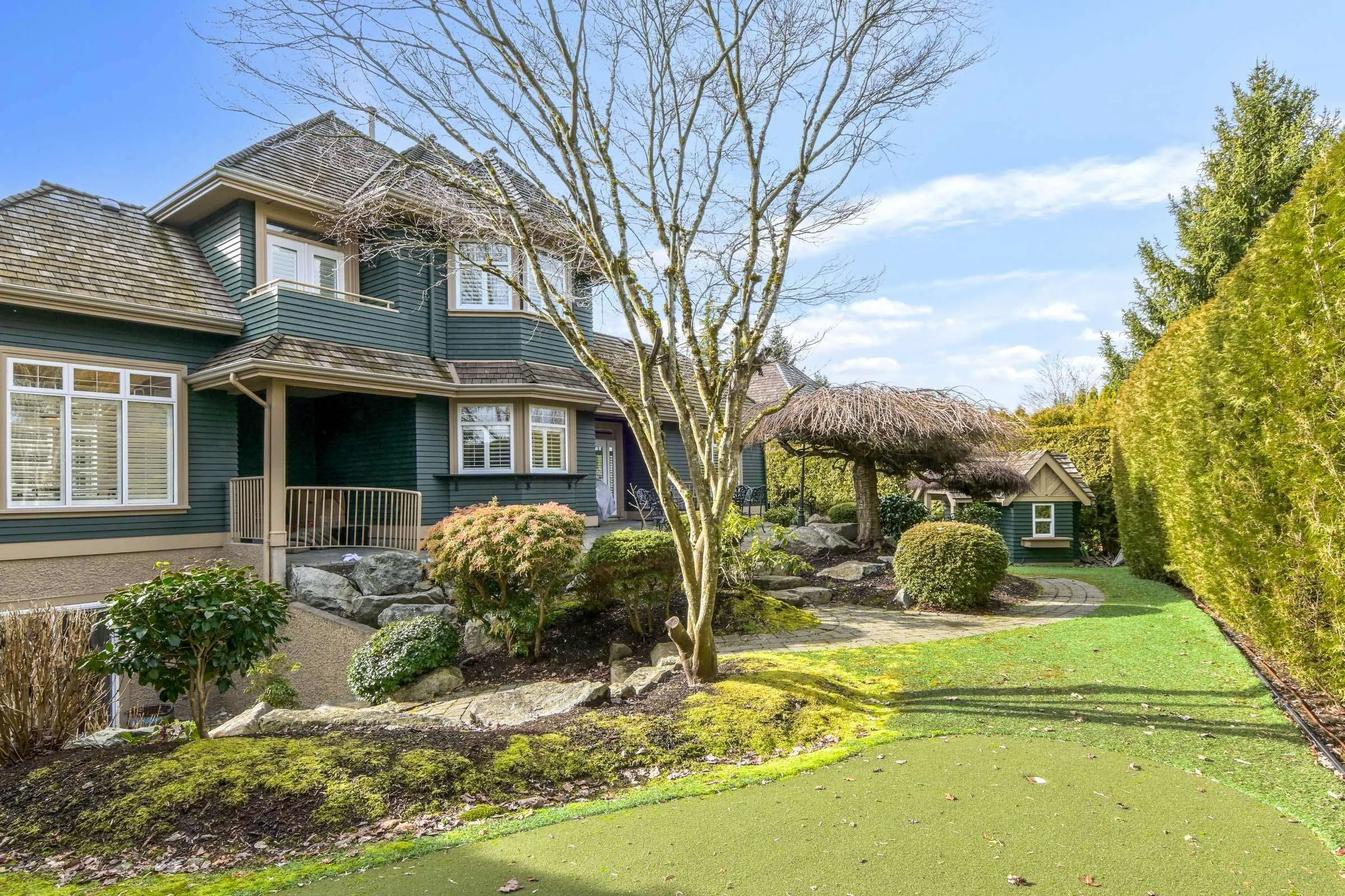 15802 Collingwood Crescent