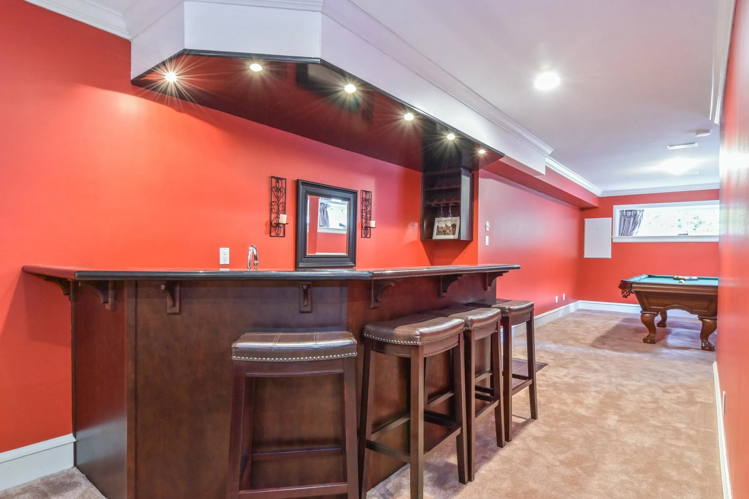 15802 Collingwood Crescent