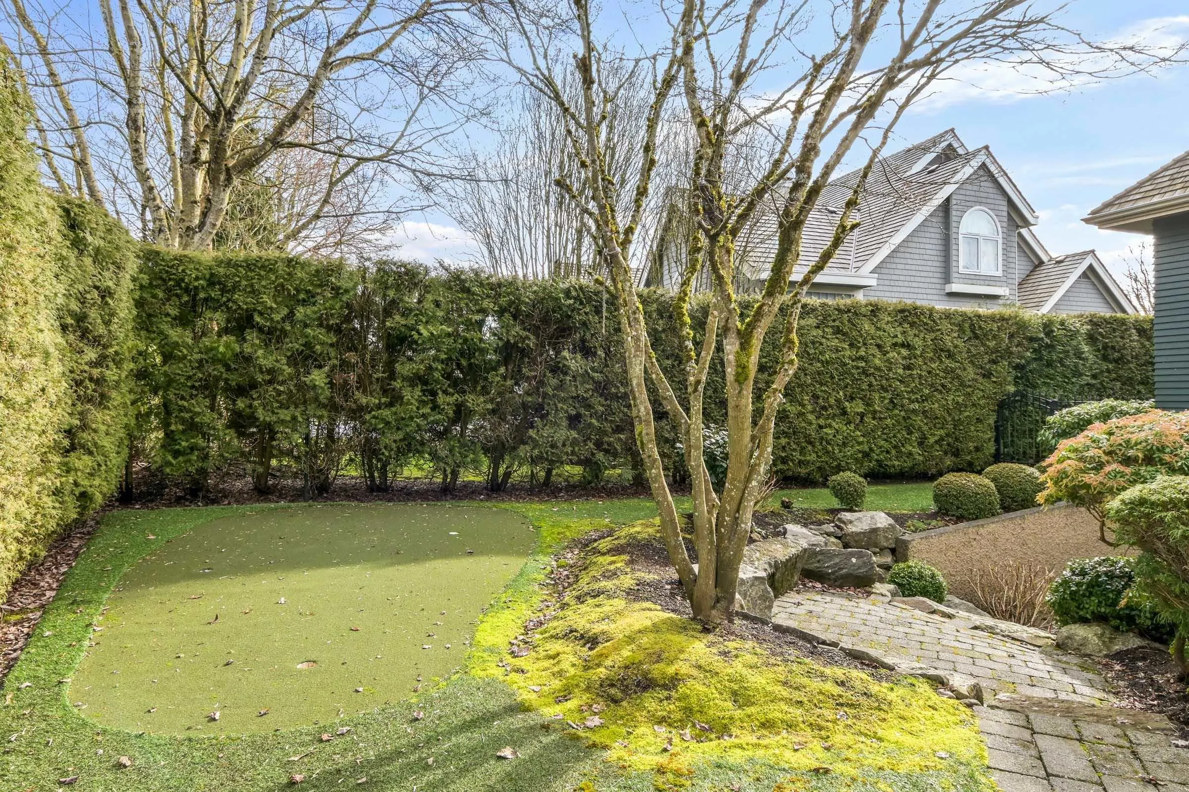 15802 Collingwood Crescent