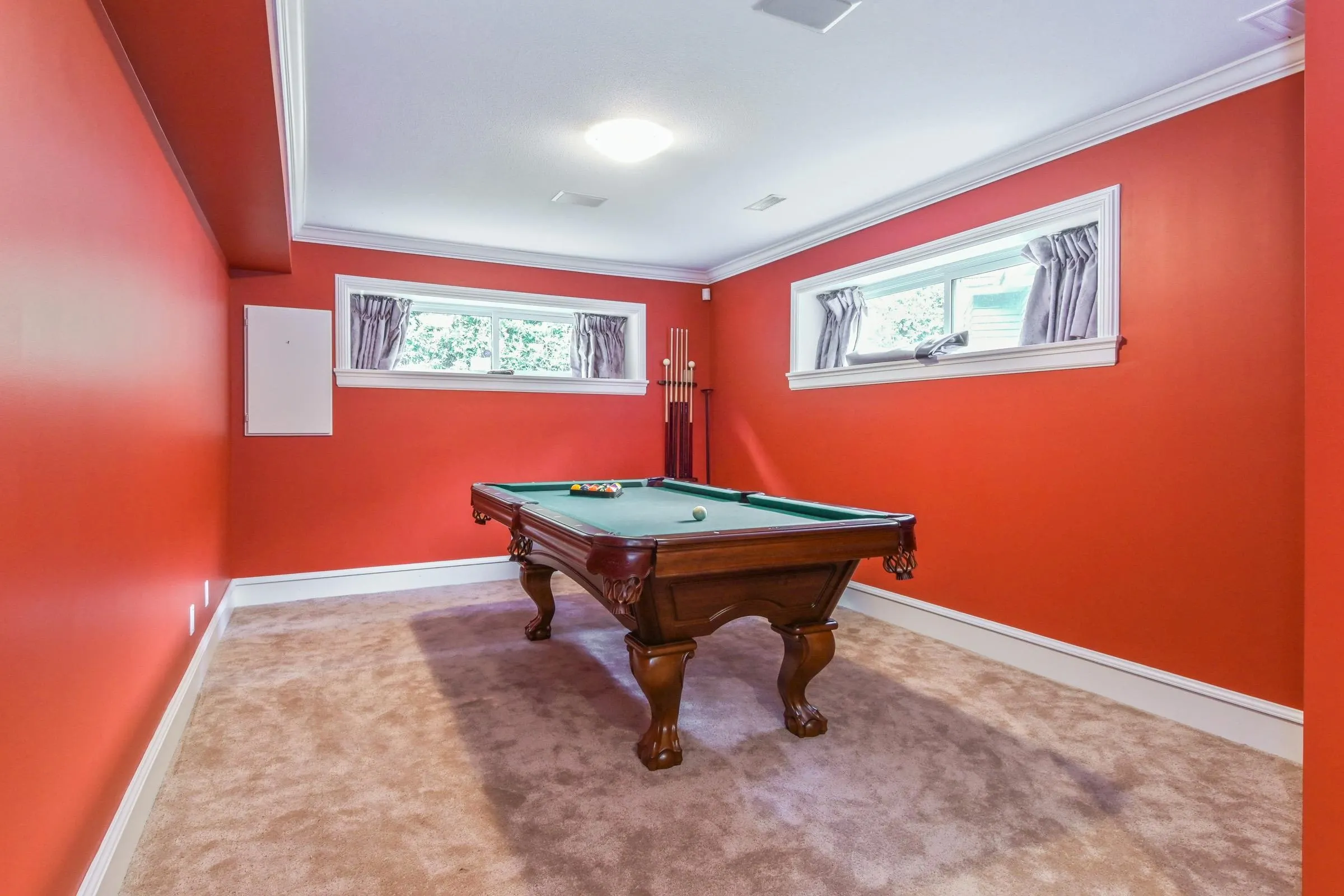 15802 Collingwood Crescent