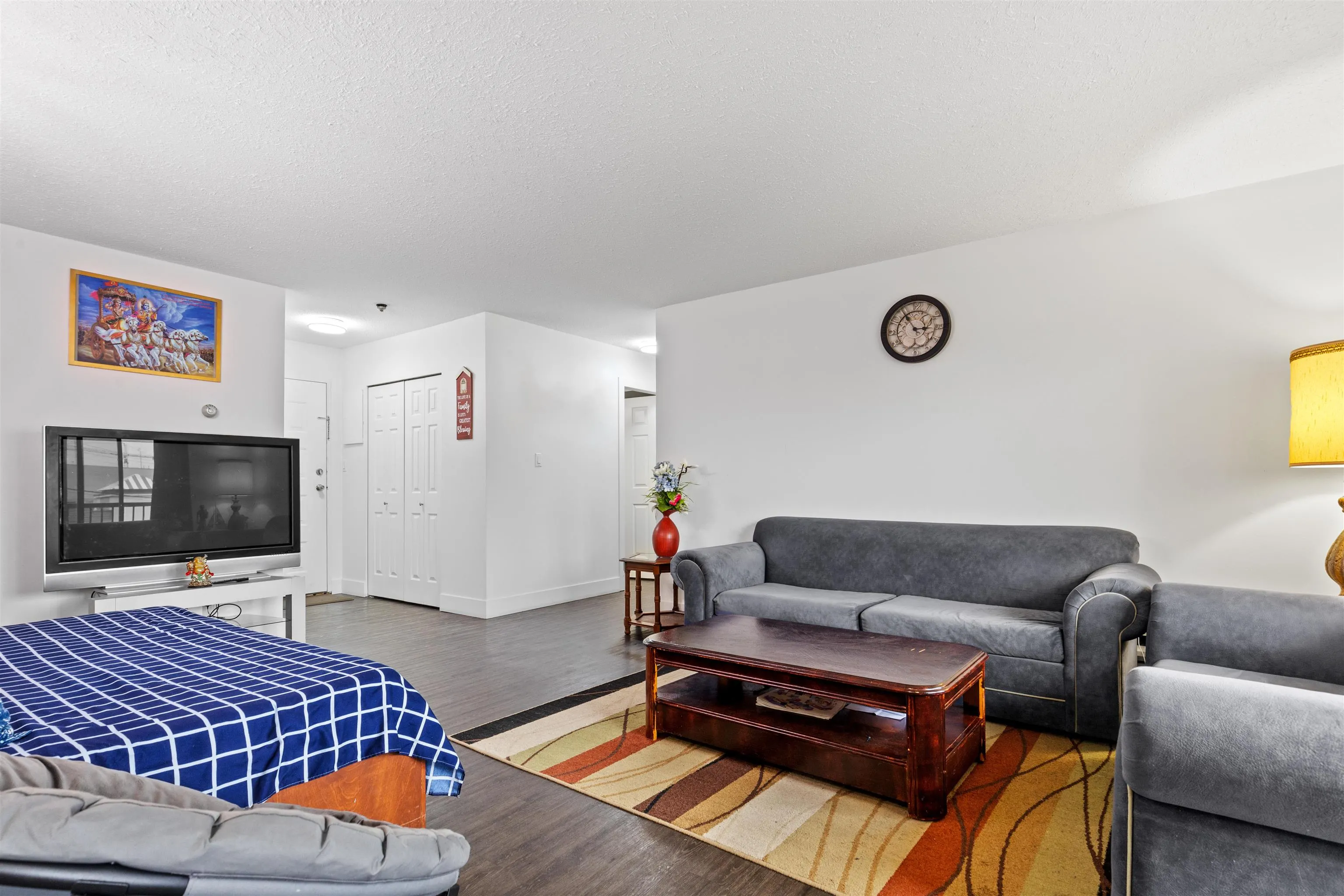 208 3043 270 Street