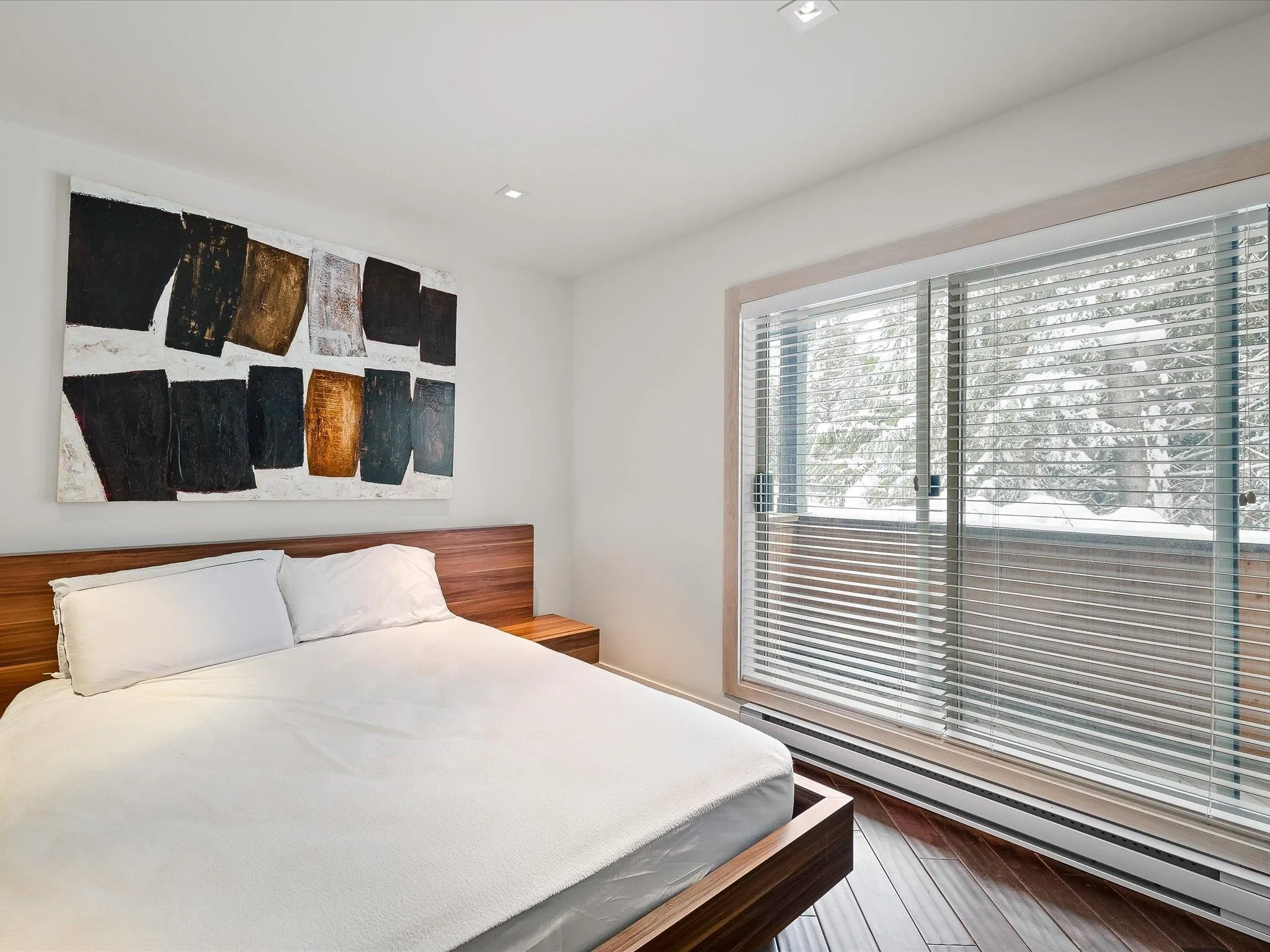 4 3102 Panorama Ridge