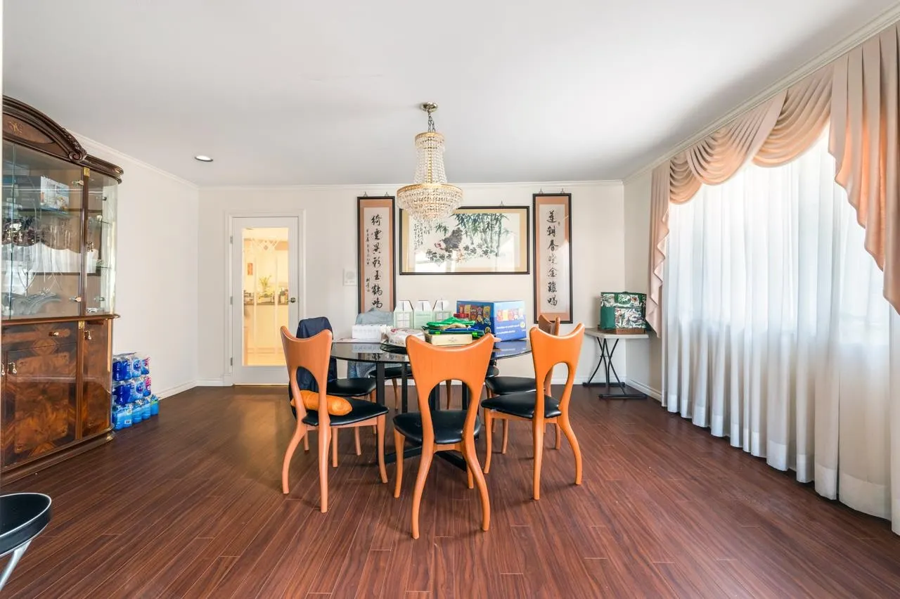 8831 Foster Road