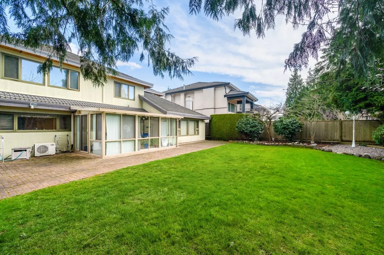 8831 Foster Road