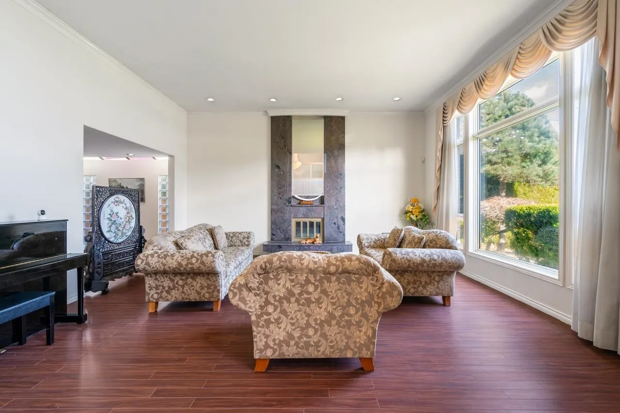 8831 Foster Road