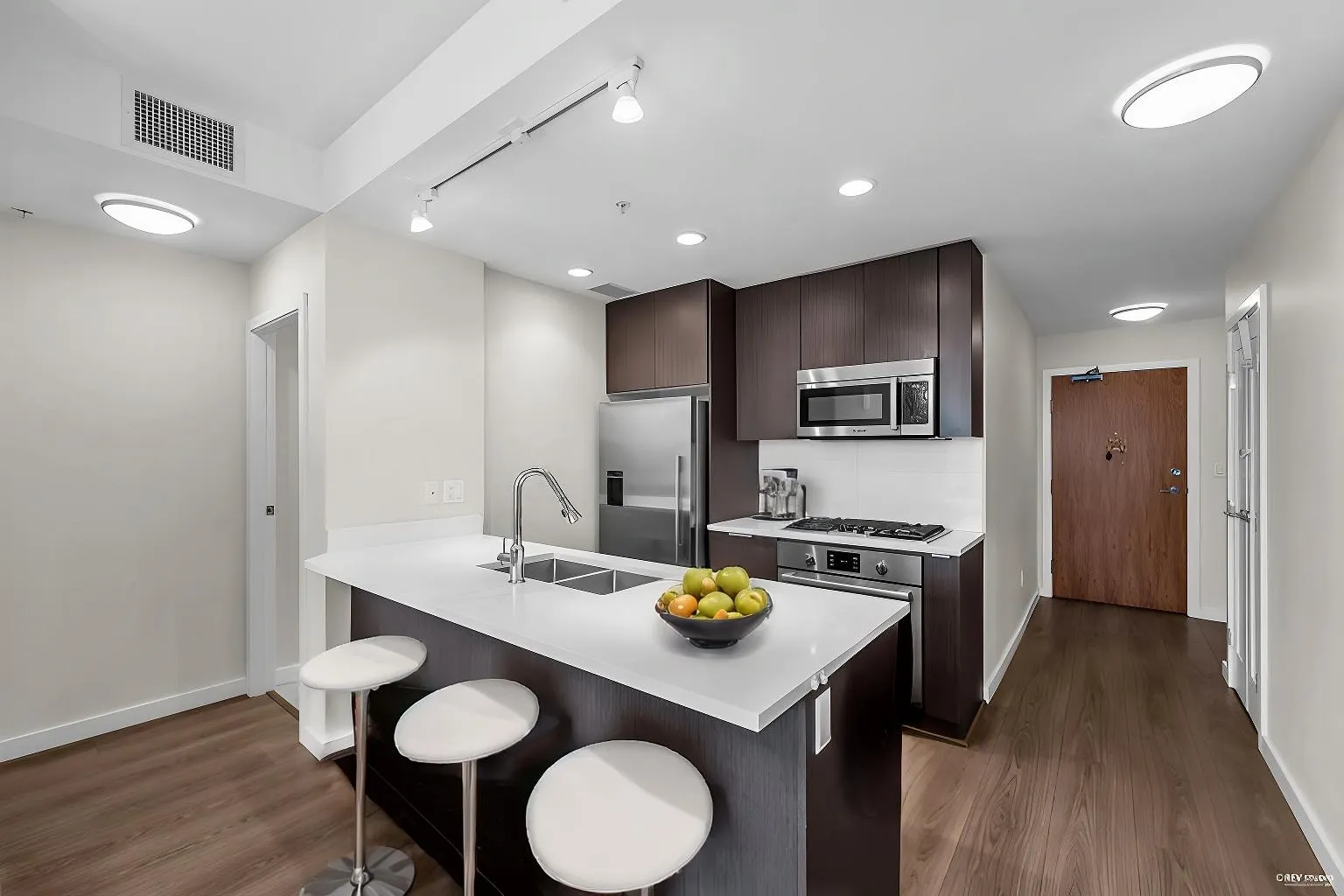 802 8688 Hazelbridge Way