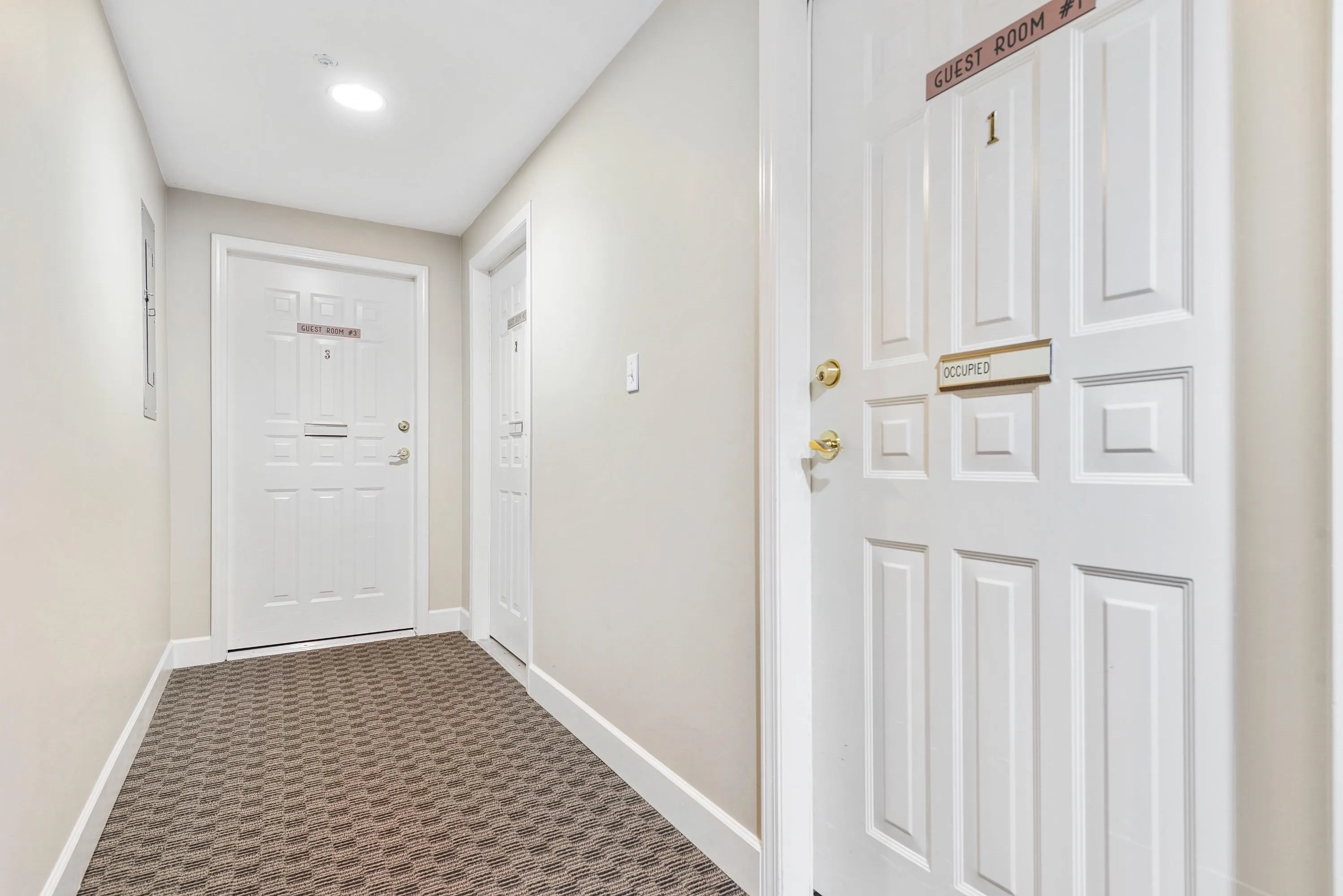 802 3170 Gladwin Road