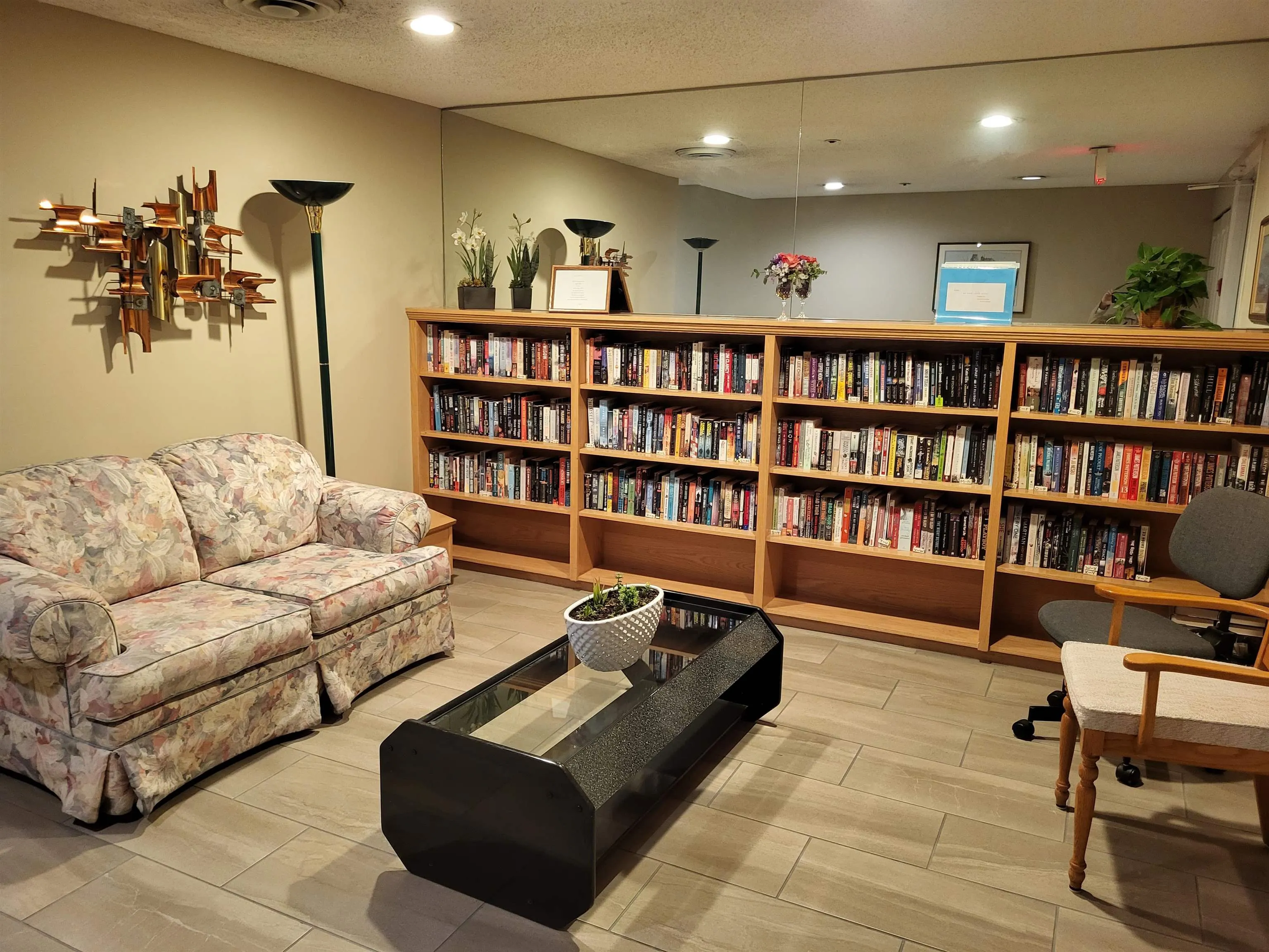802 3170 Gladwin Road