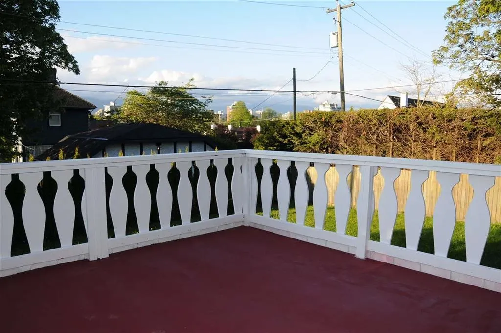 1775 Cedar Crescent