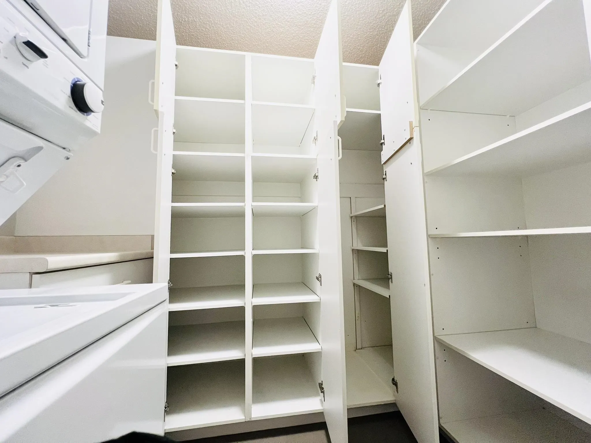 302 1508 Mariner Walk