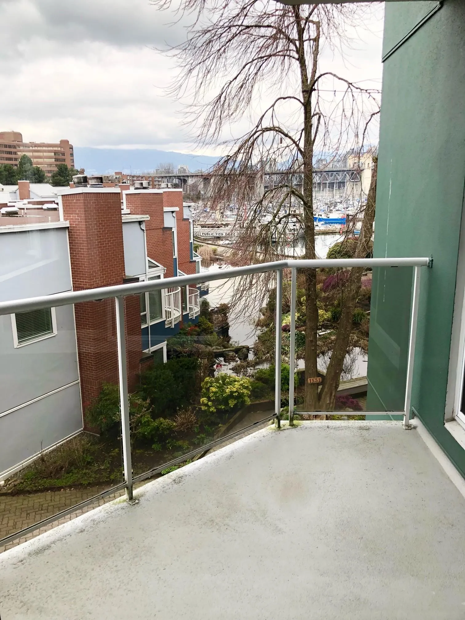 302 1508 Mariner Walk
