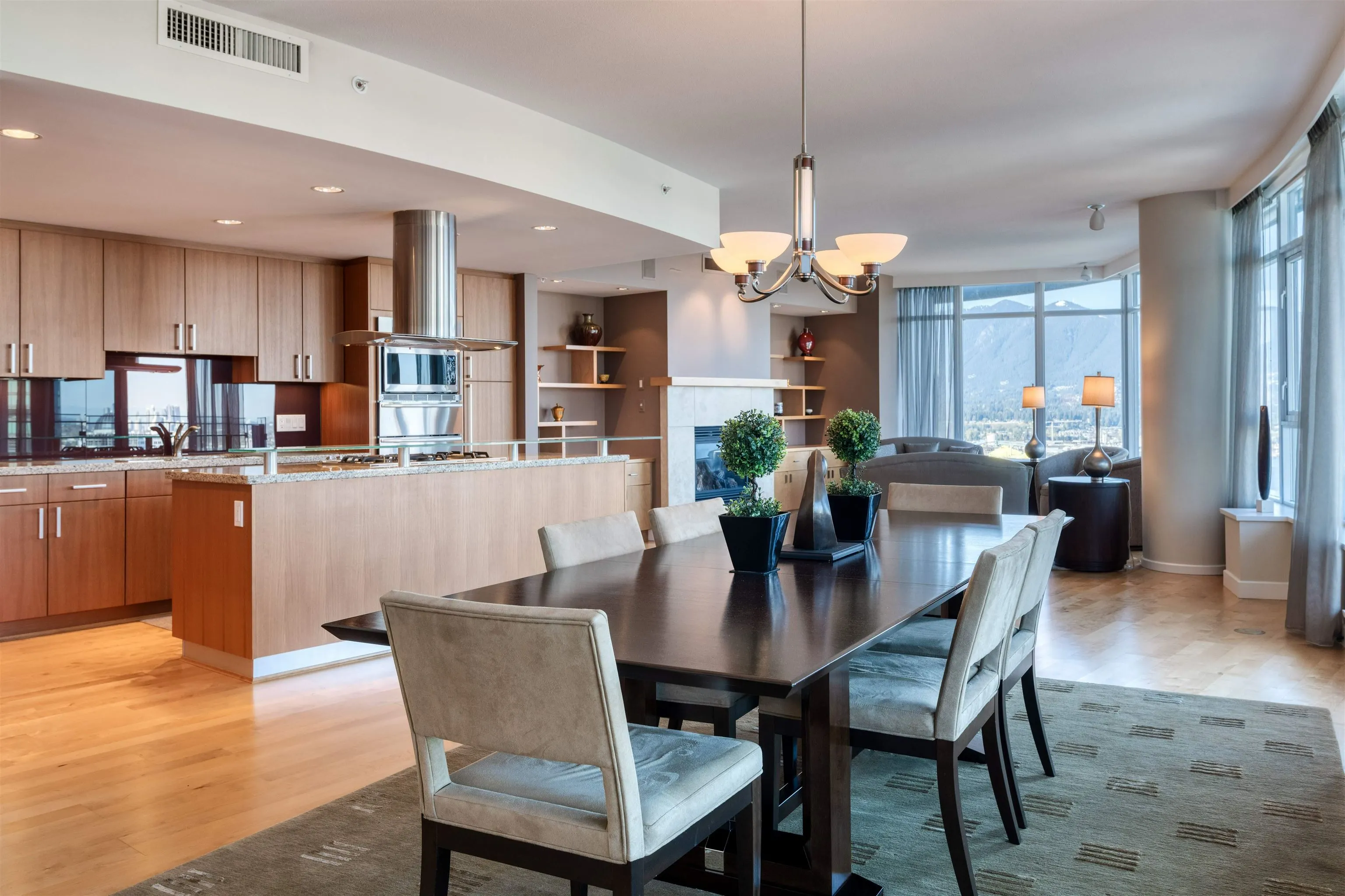 3402 1281 W Cordova Street