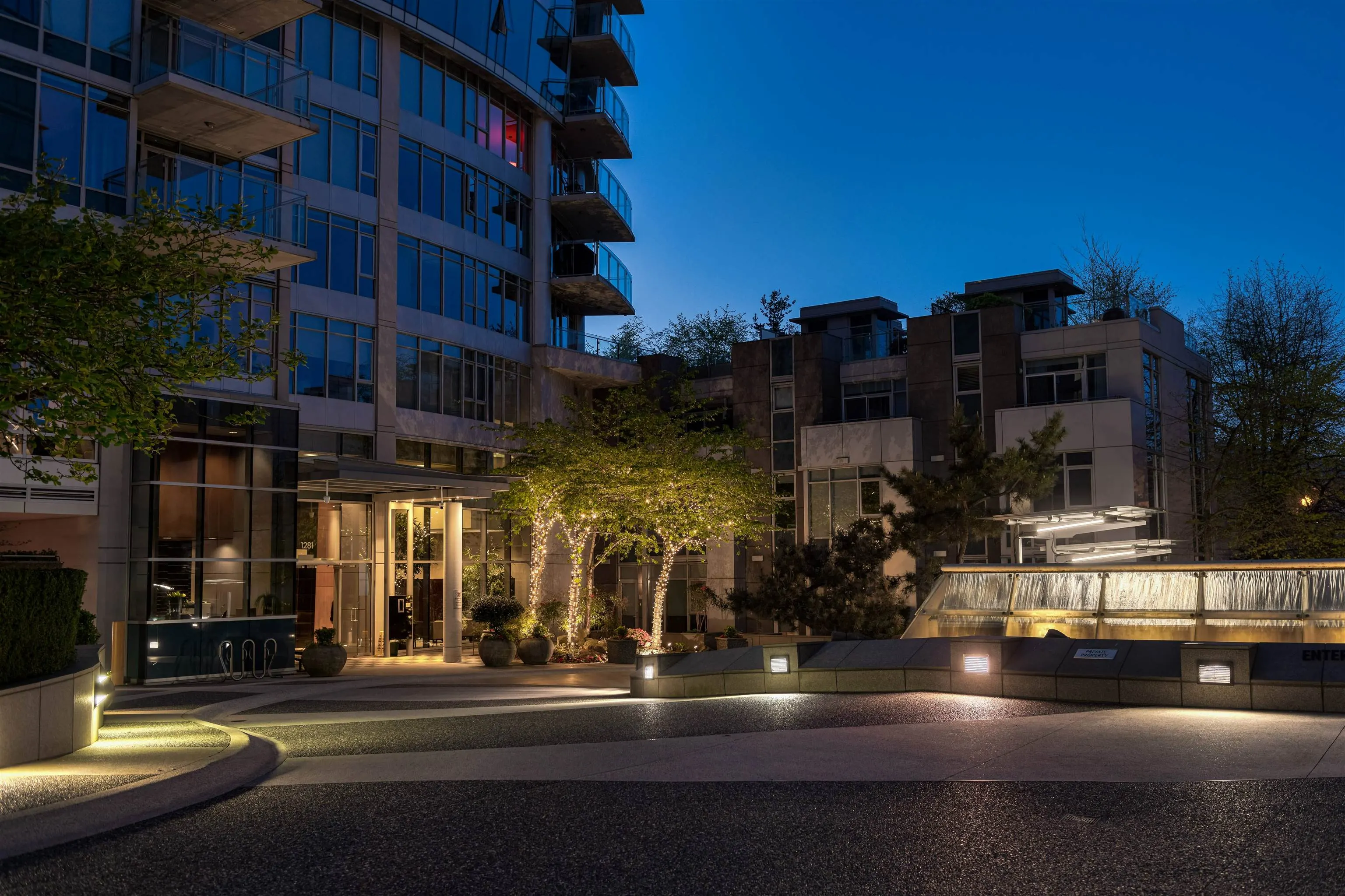 3402 1281 W Cordova Street