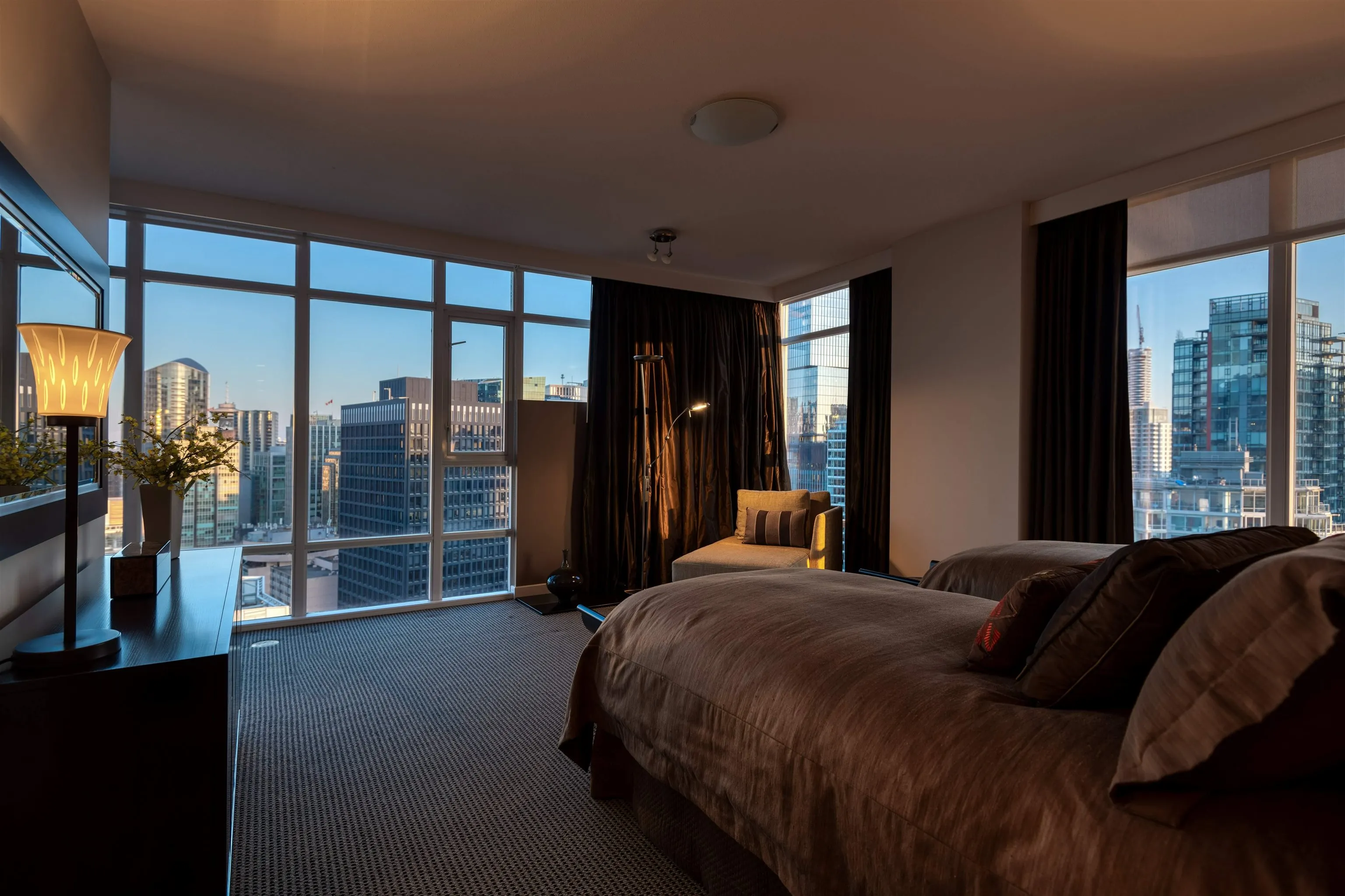 3402 1281 W Cordova Street