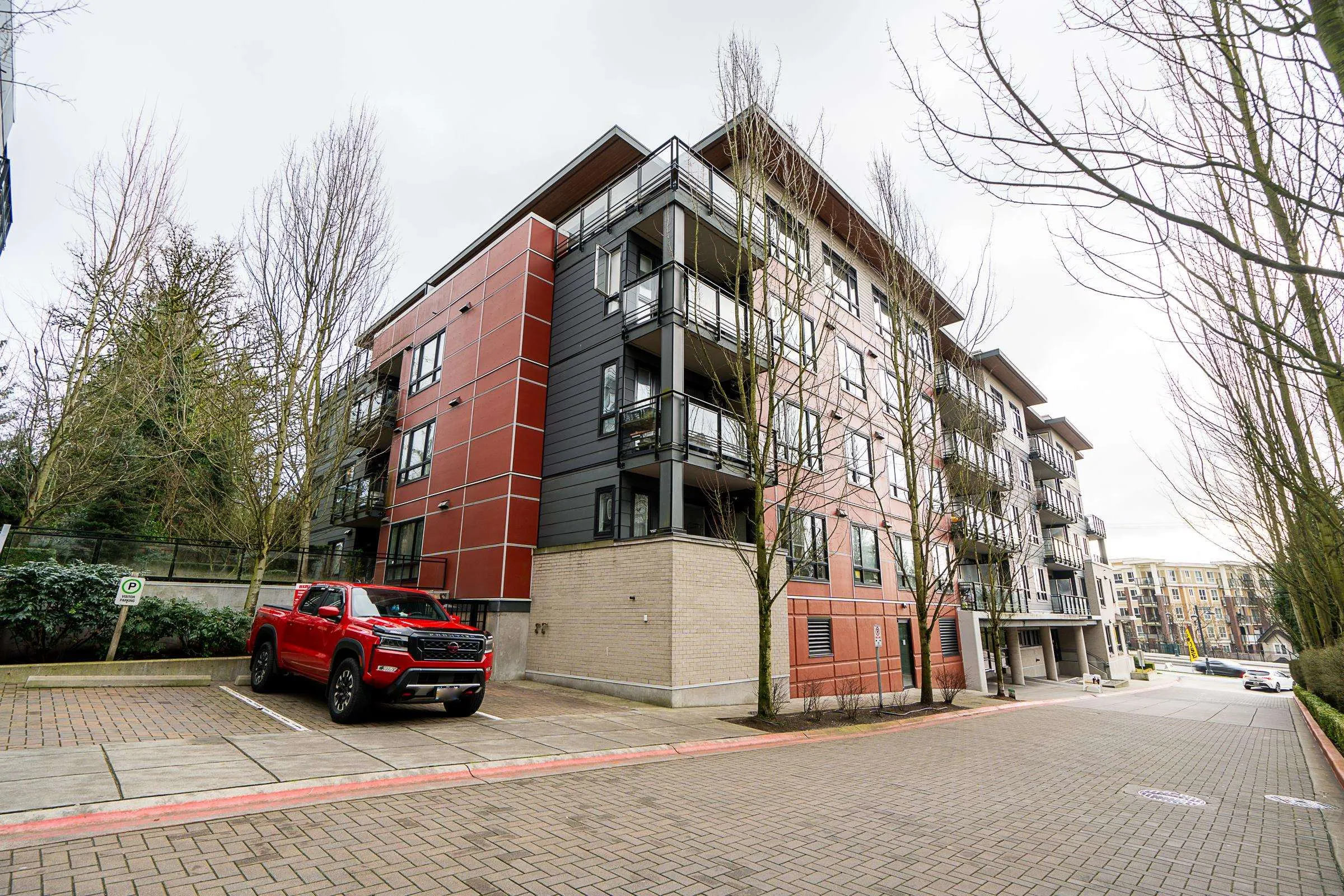 205 13931 Fraser Highway