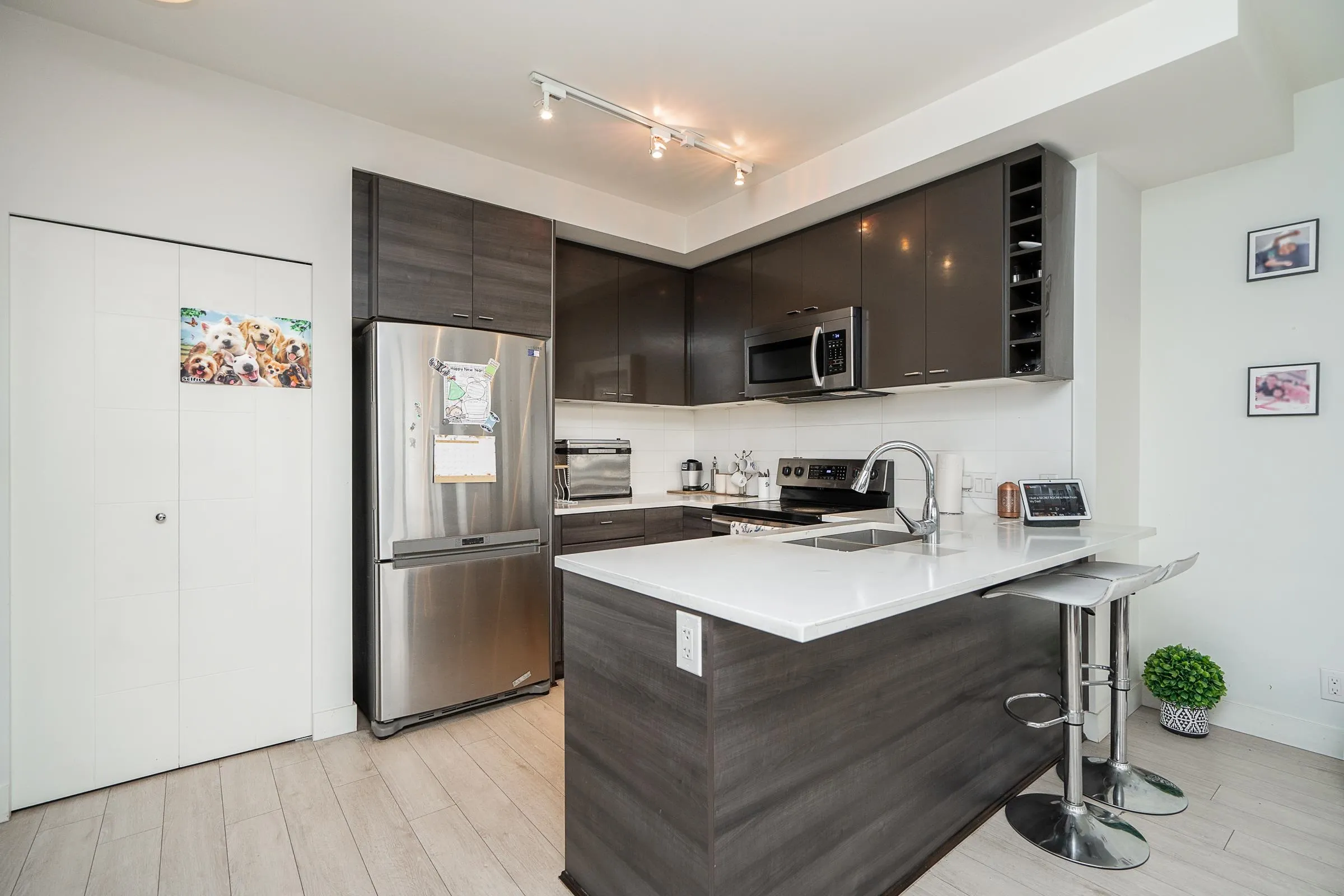 205 13931 Fraser Highway