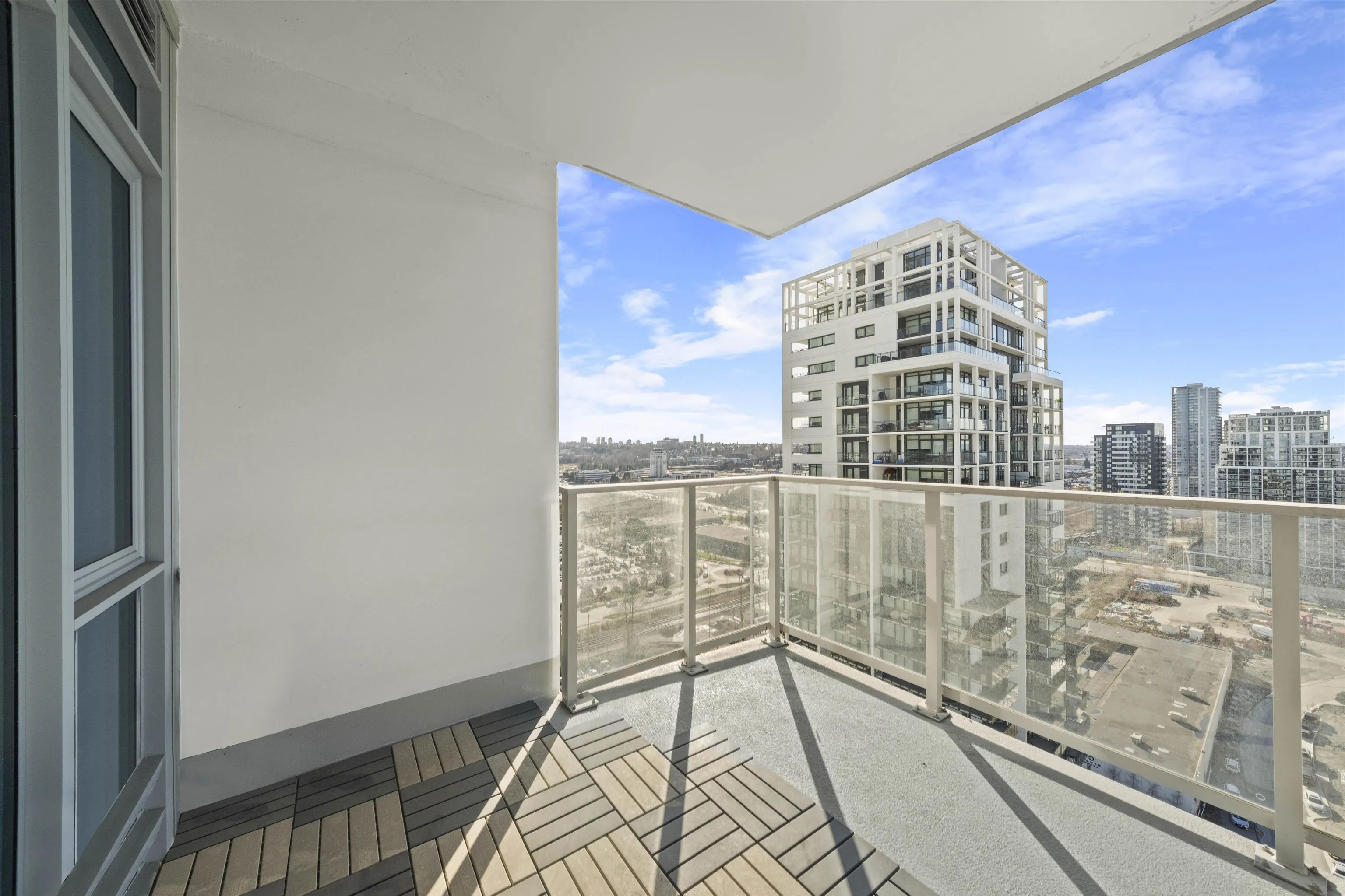 2208 2311 Beta Avenue