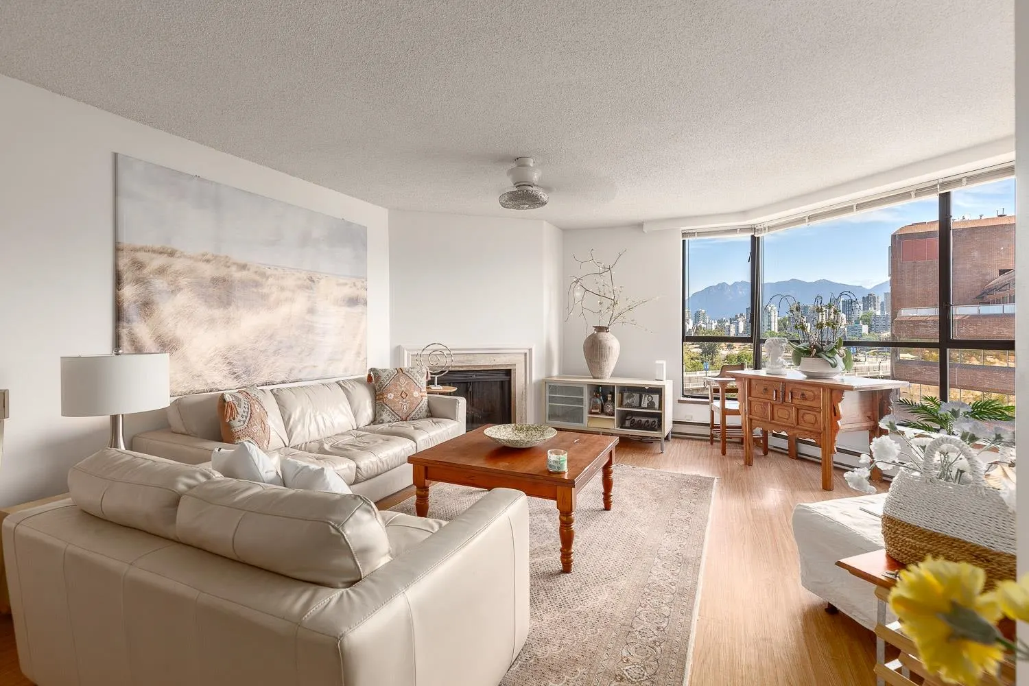 1003 1450 Pennyfarthing Drive