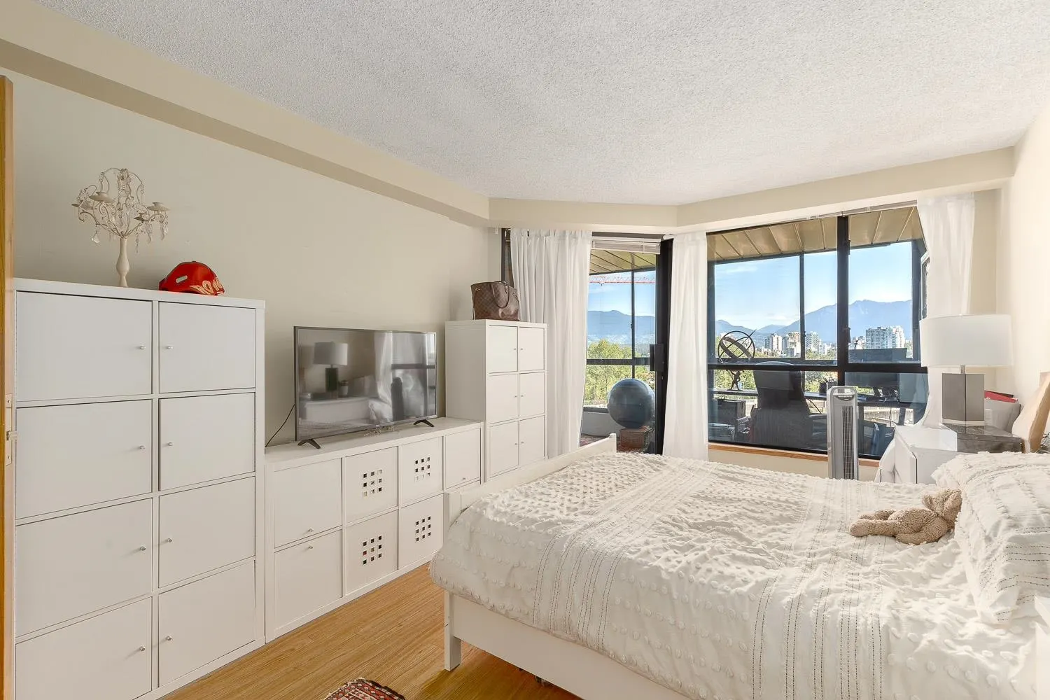 1003 1450 Pennyfarthing Drive