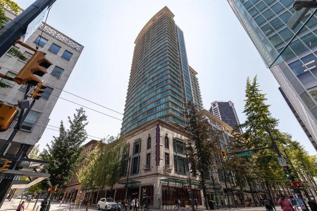 3202 610 Granville Street