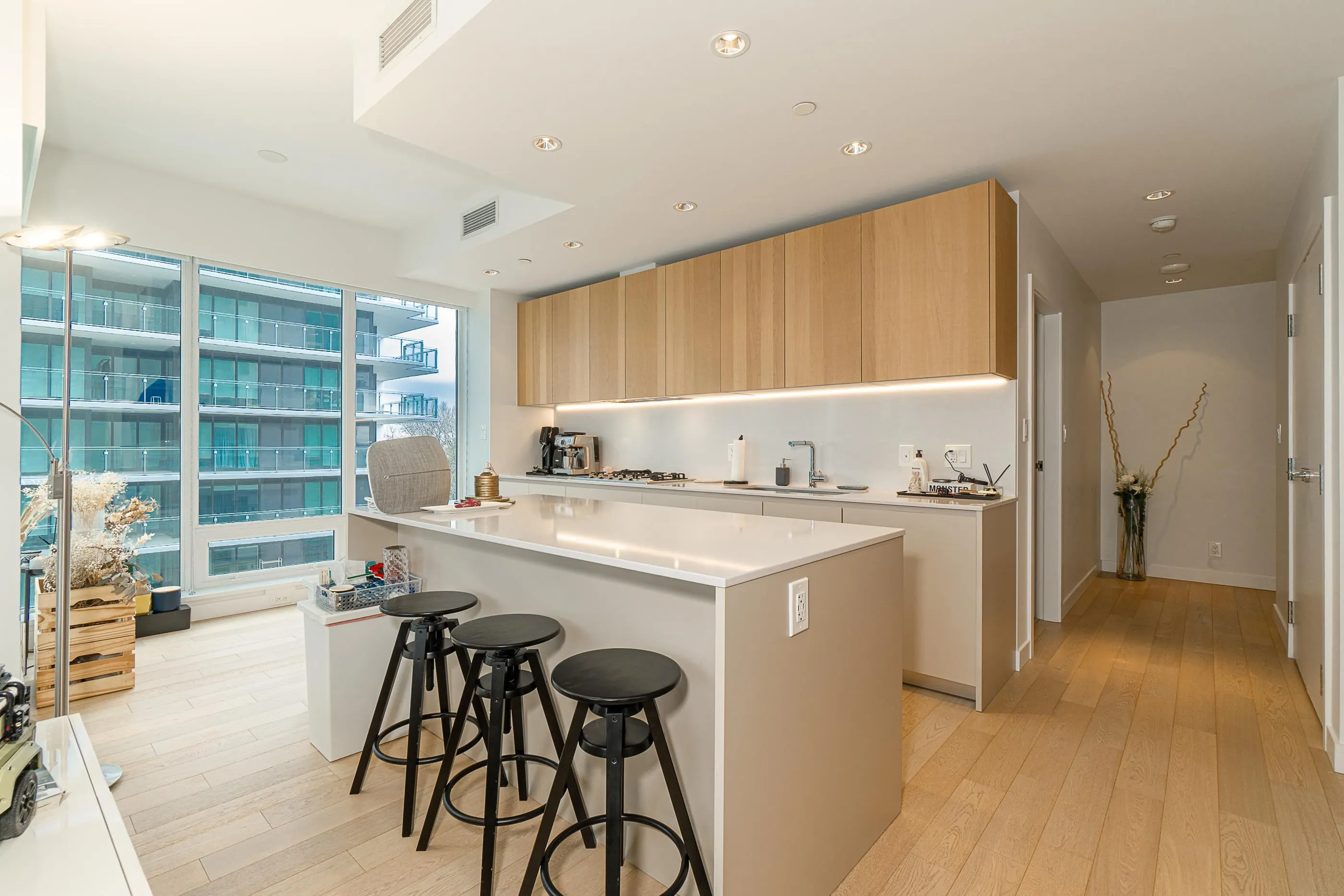 706 6688 Pearson Way