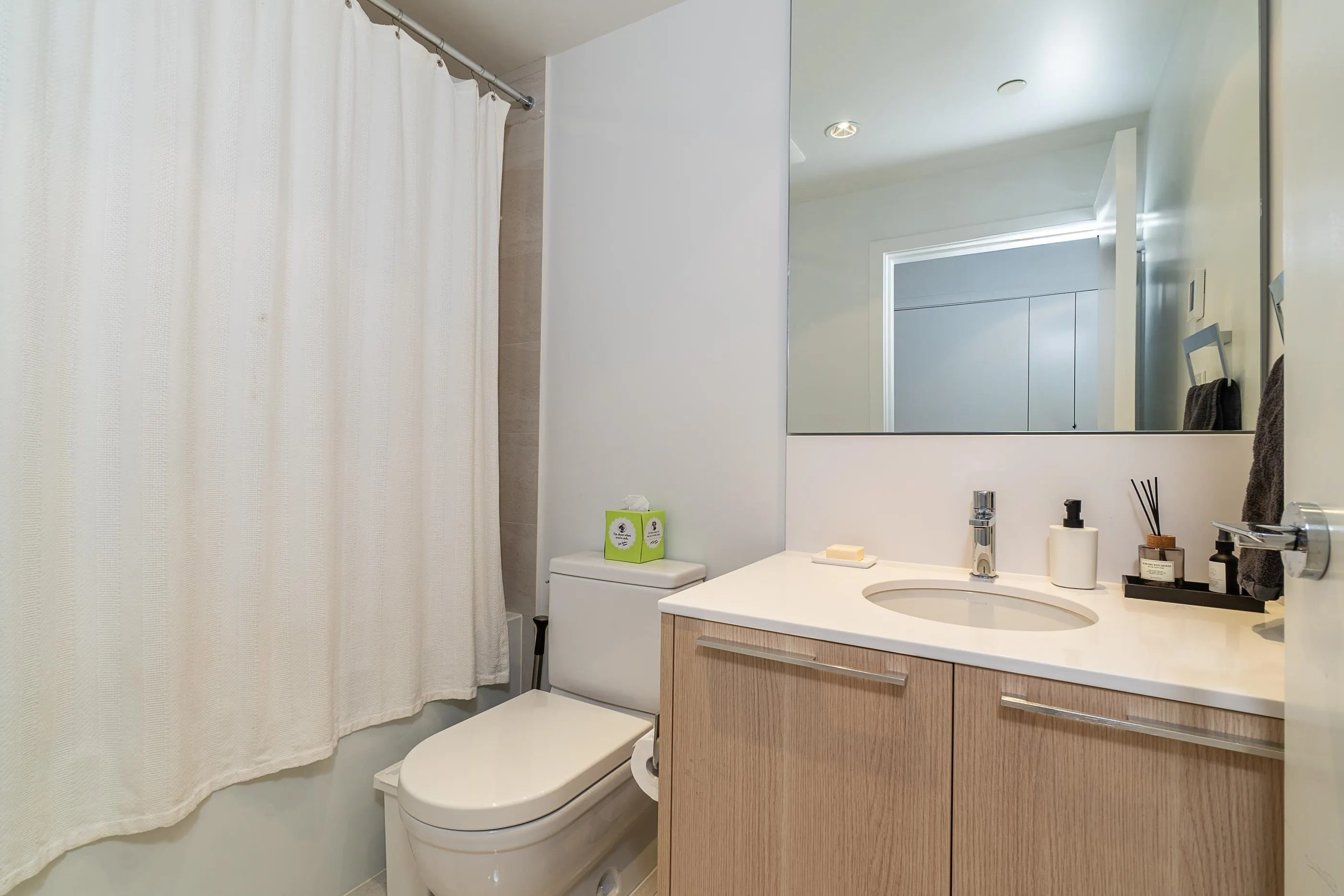 706 6688 Pearson Way