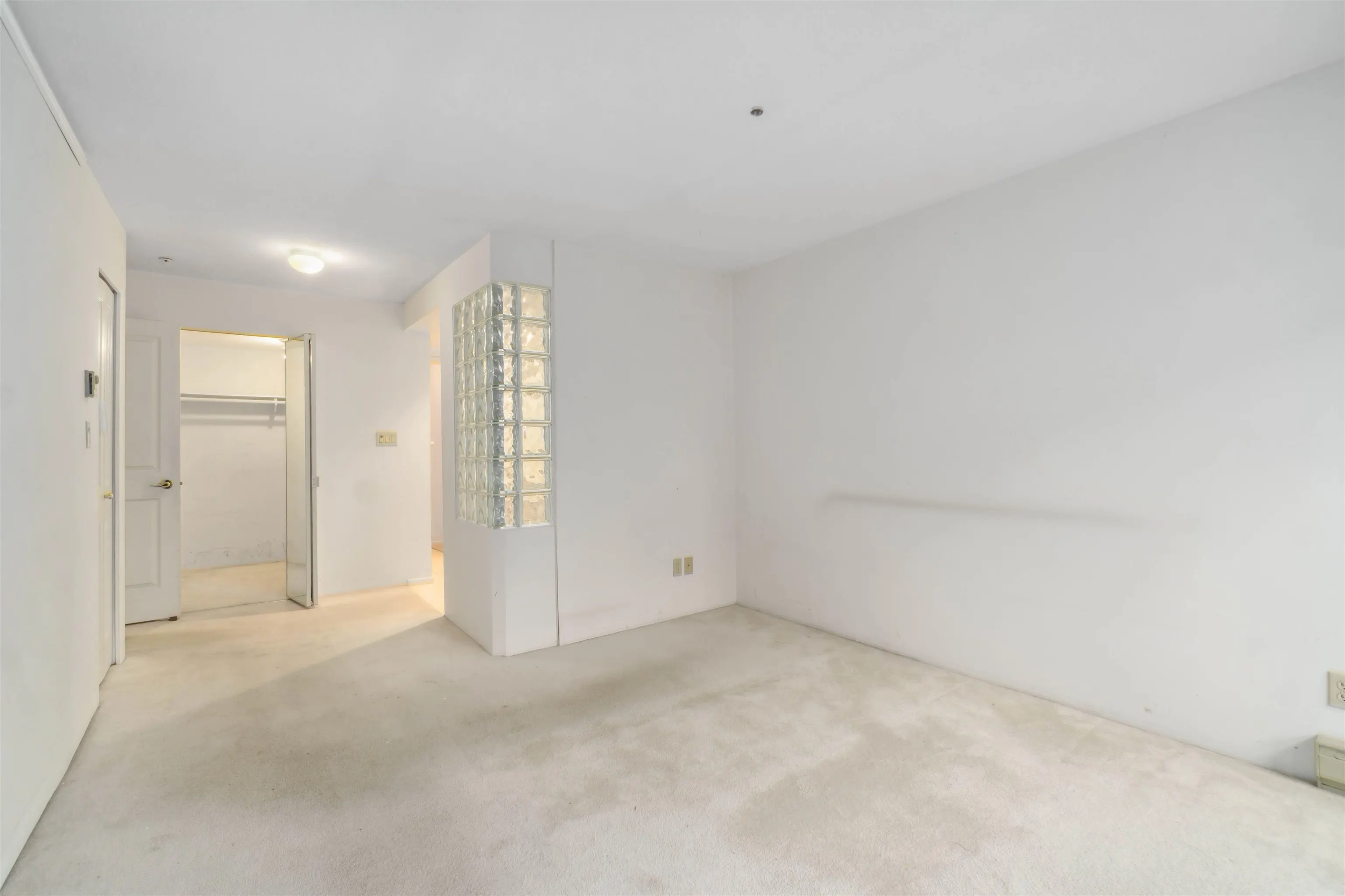 311 1859 Spyglass Place