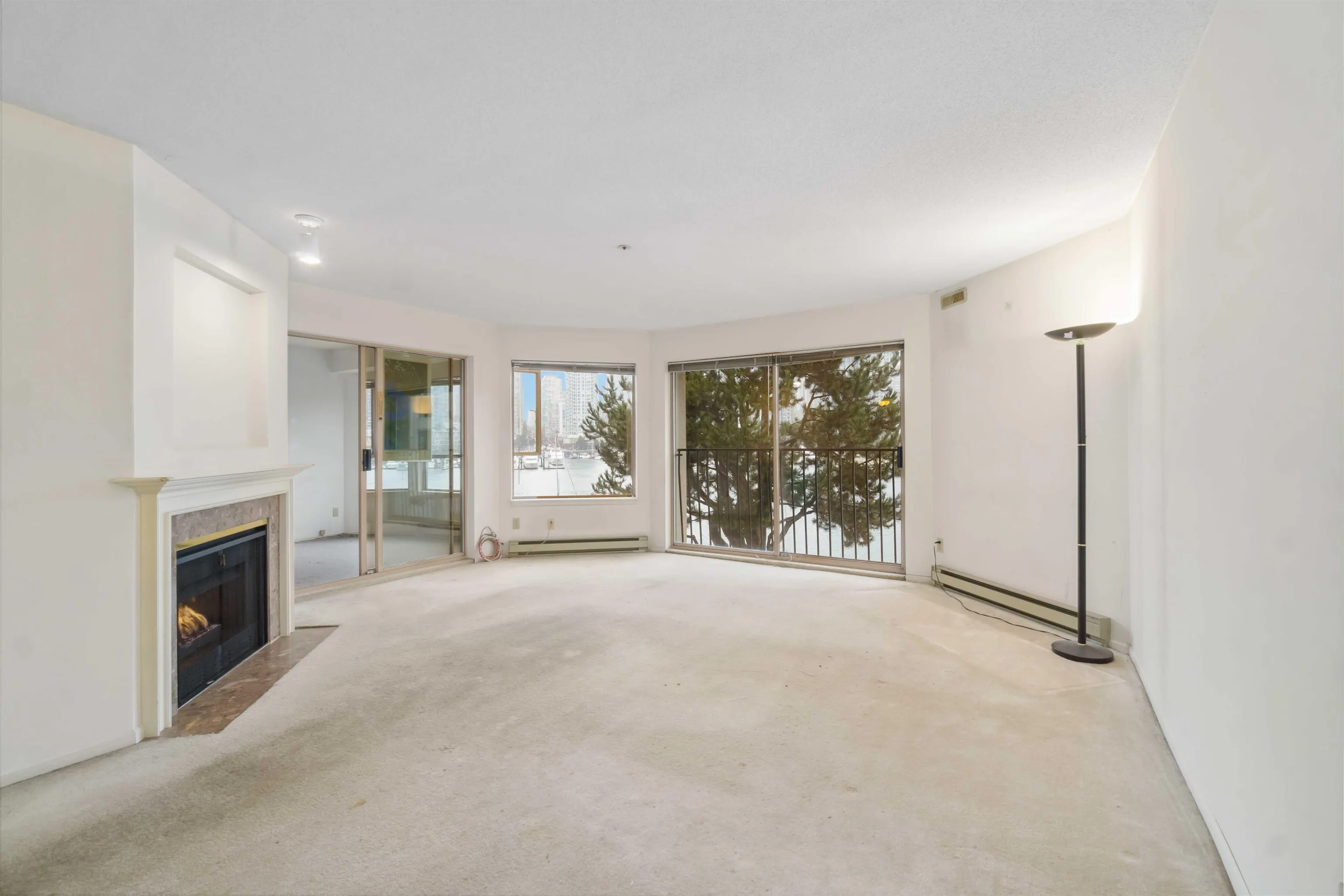 311 1859 Spyglass Place