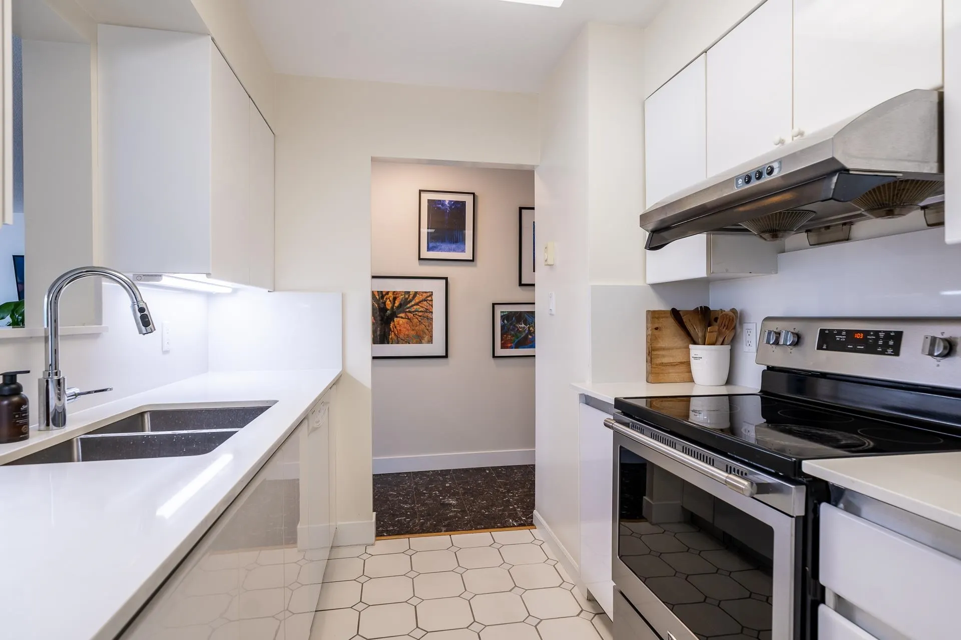 401 1235 W Broadway