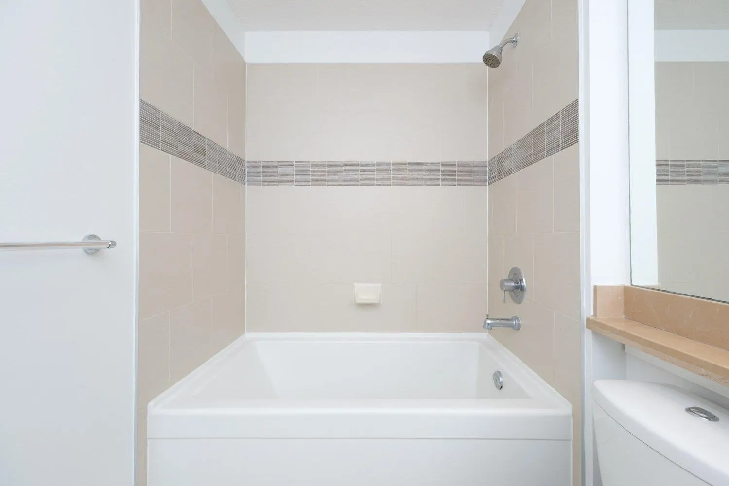 207 1153 Kensal Place