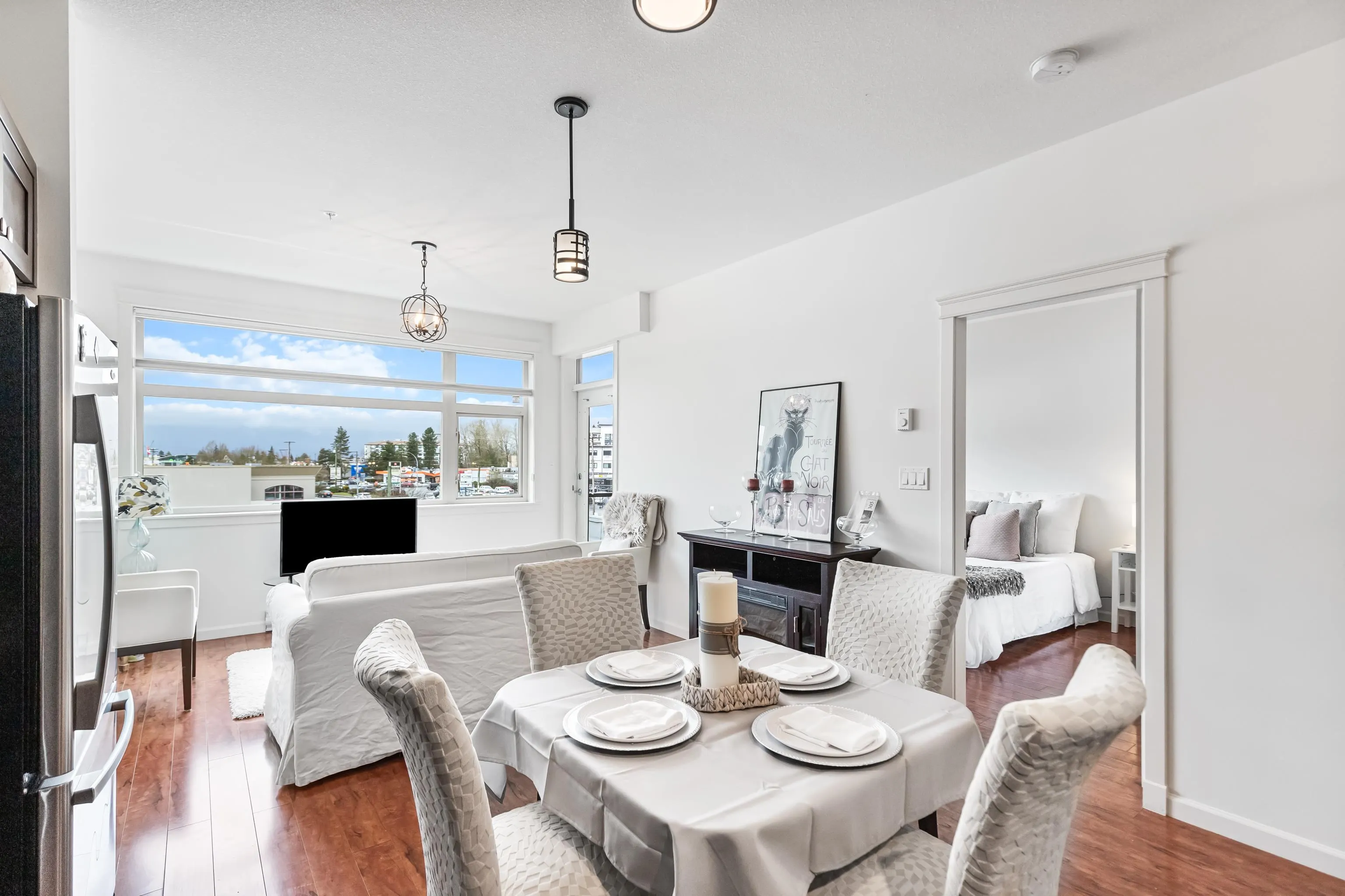 305 22858 Lougheed Highway